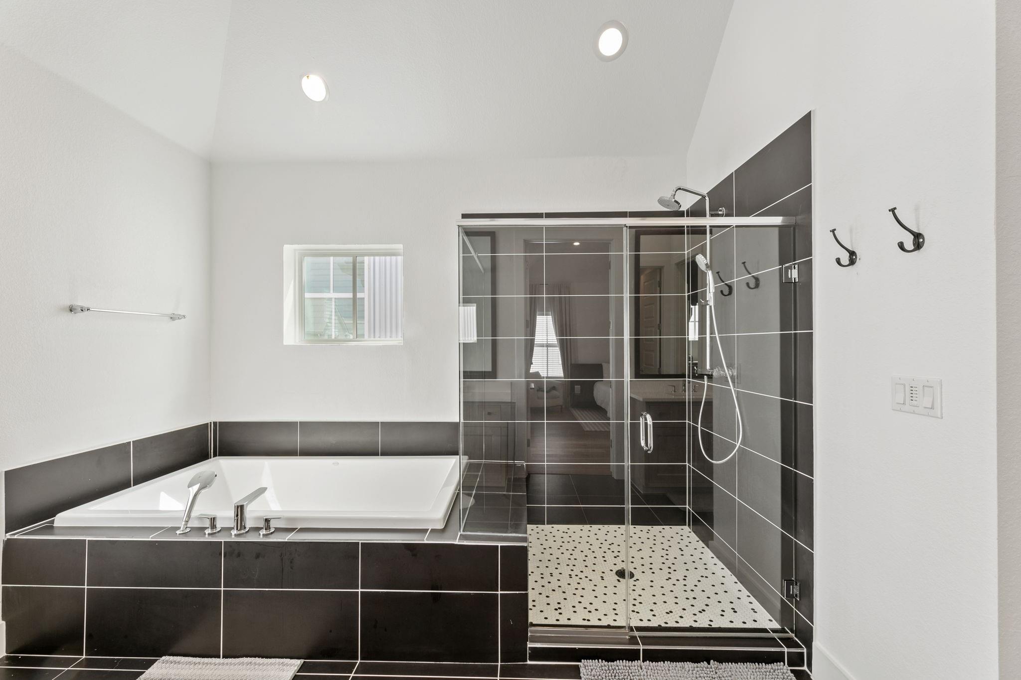 4501 Night Owl LN # 13, Austin Unit: 13