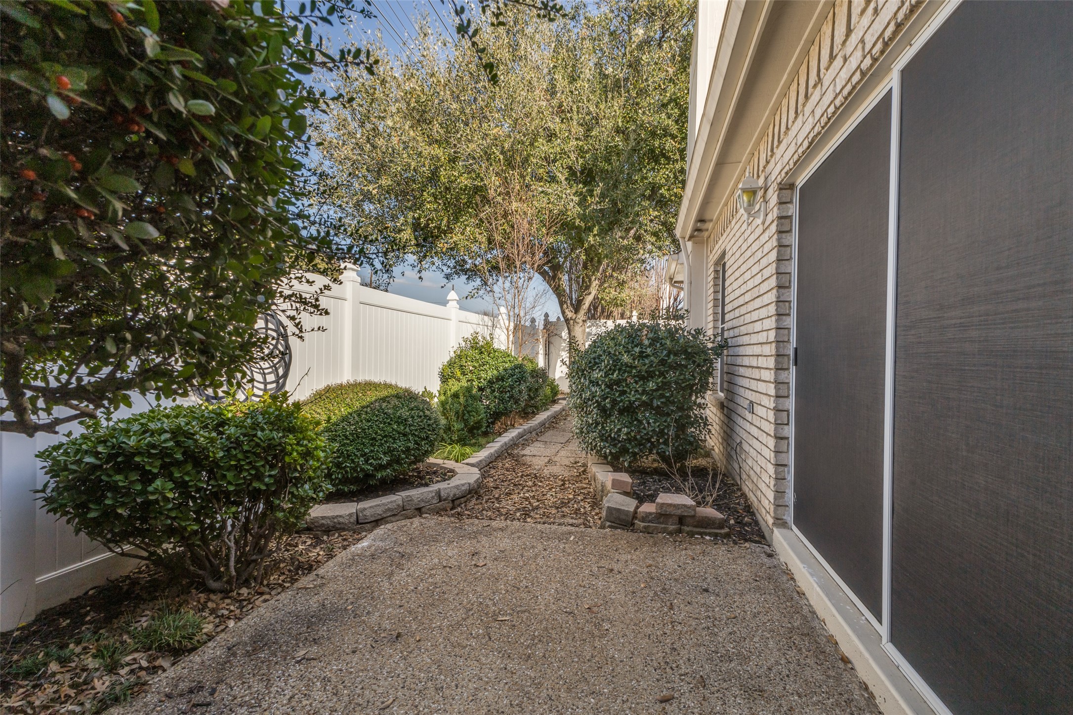 4307 N Capistrano Drive