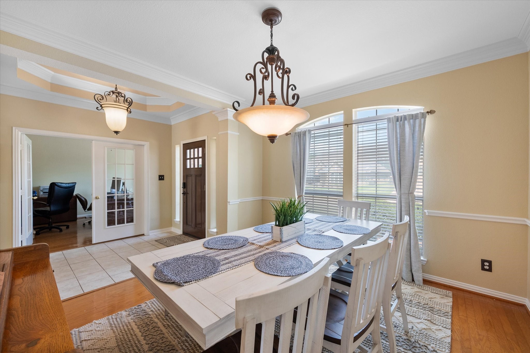 4 Lake Glen Court