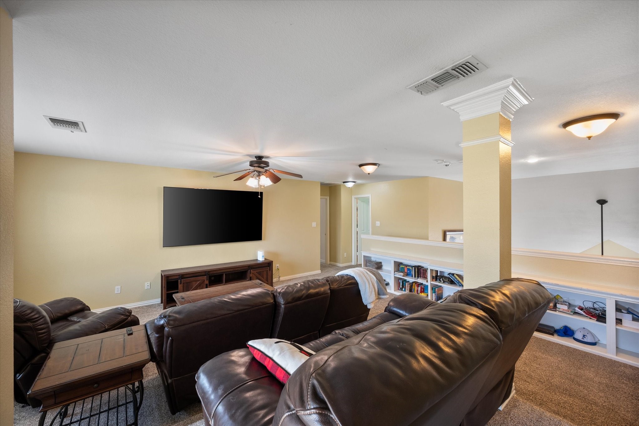4 Lake Glen Court
