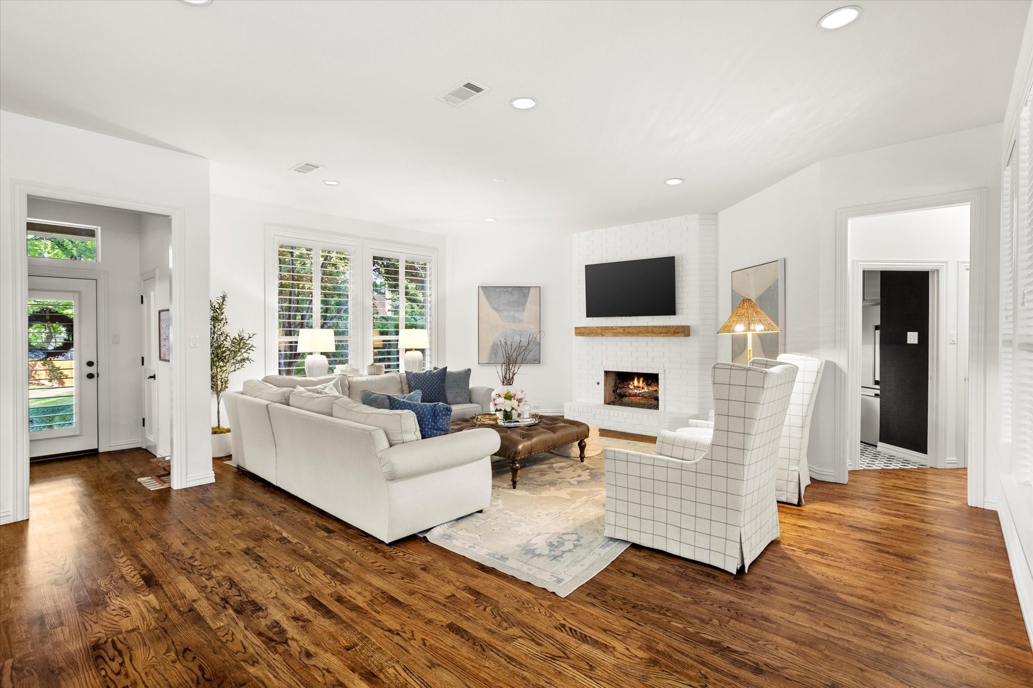 5301 Willow Lane