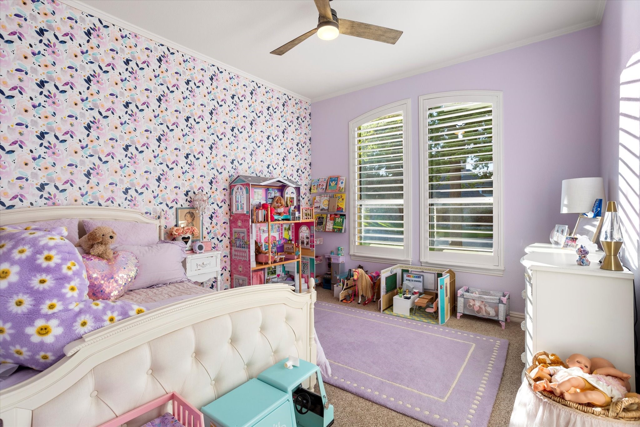 5301 Willow Lane