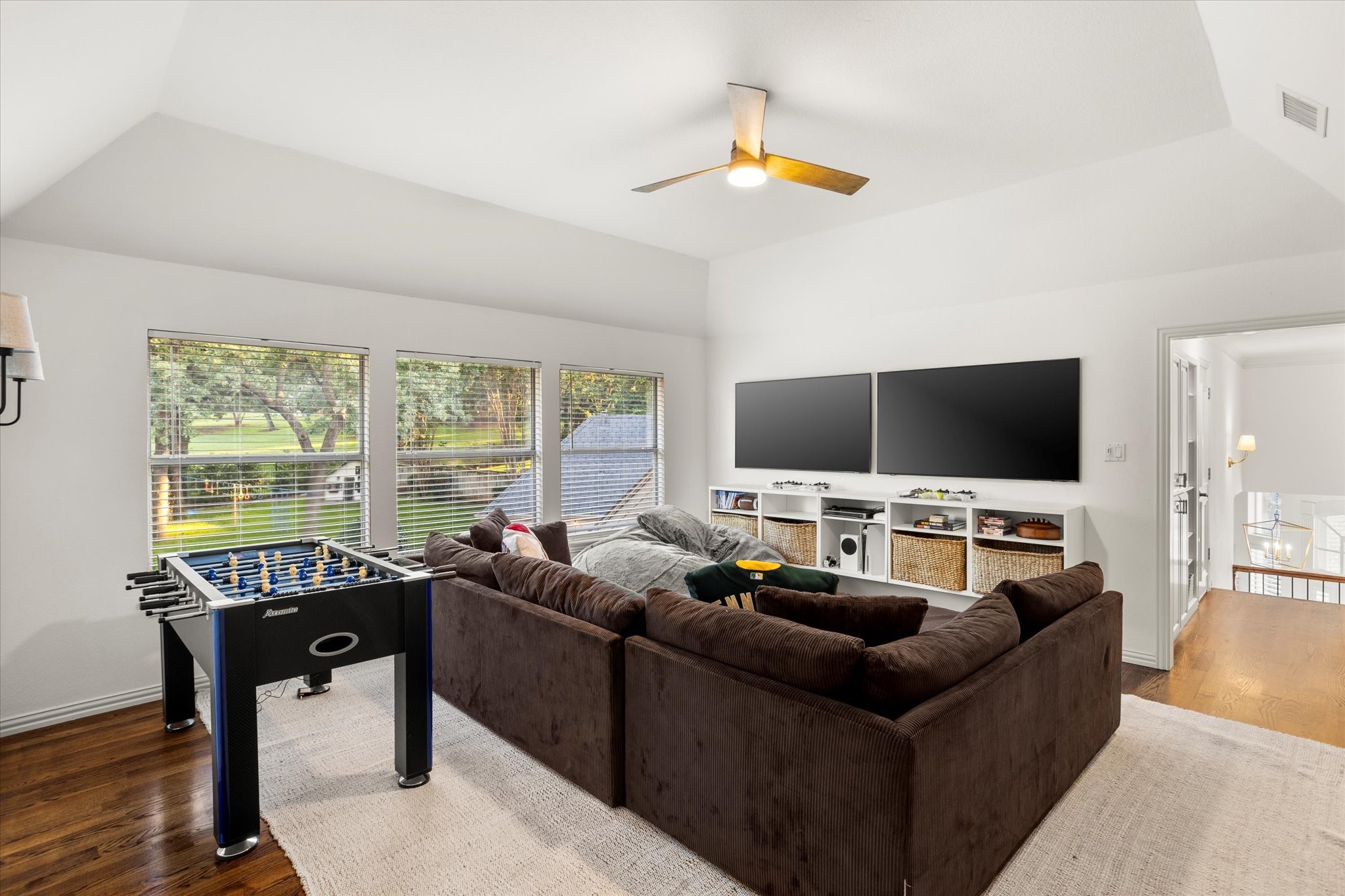 5301 Willow Lane