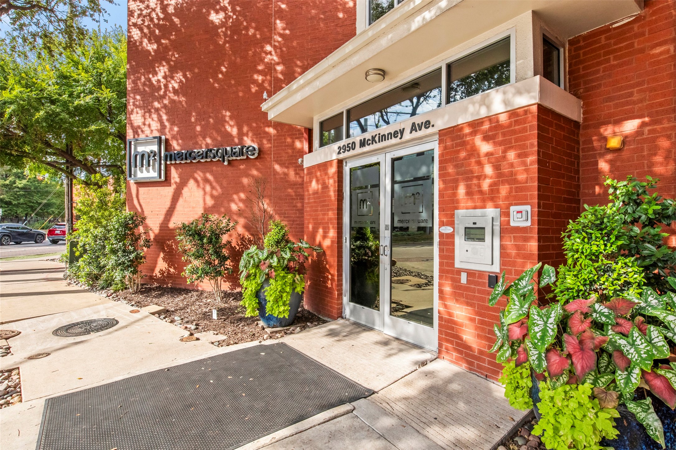 2950 Mckinney Avenue 412