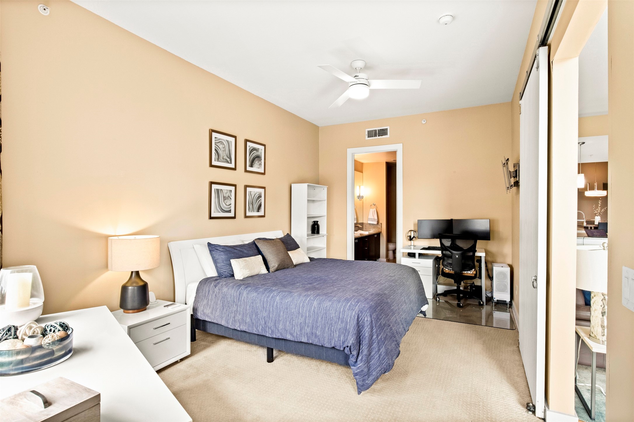 2950 Mckinney Avenue 412