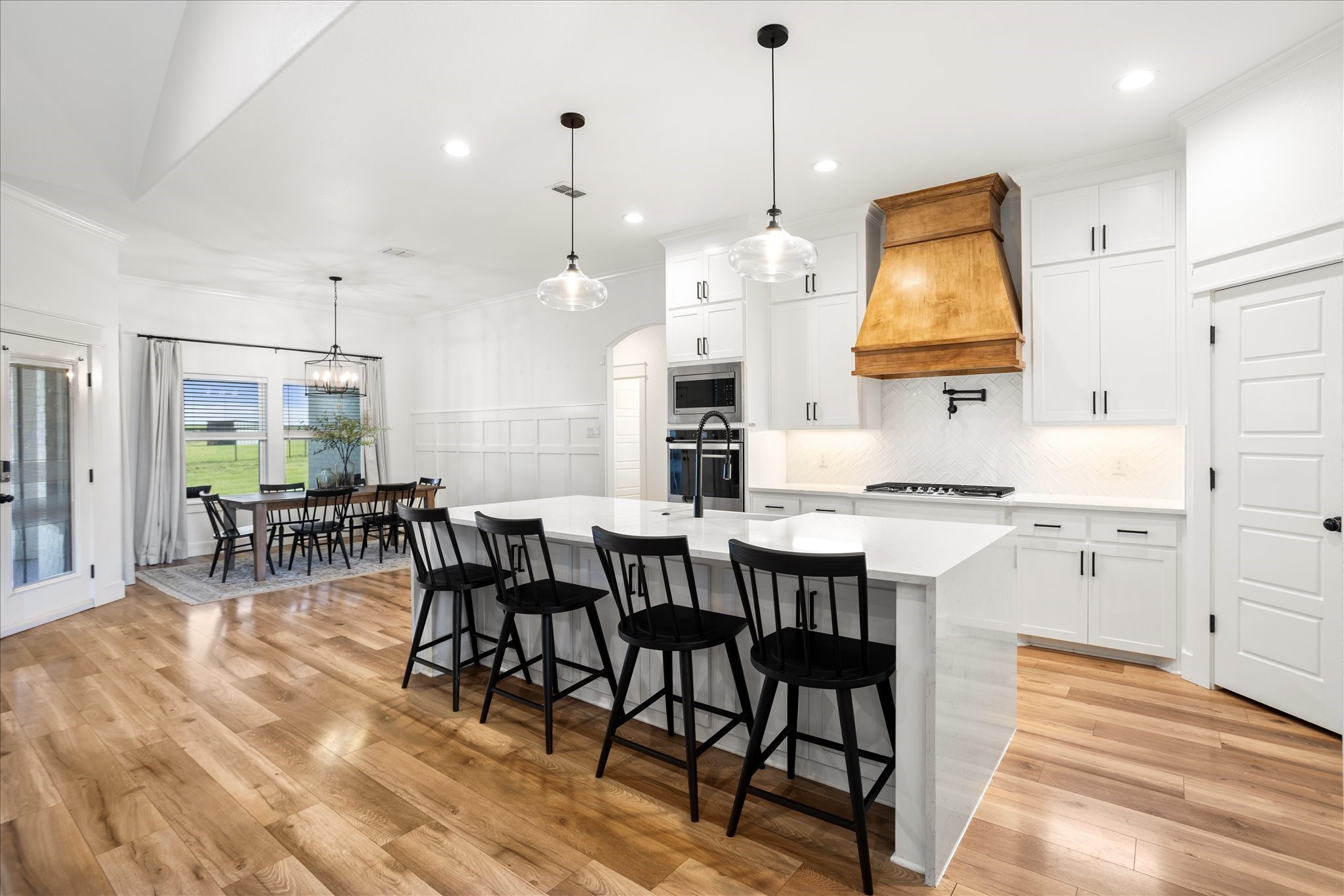 1074 Pioneer Crossing
