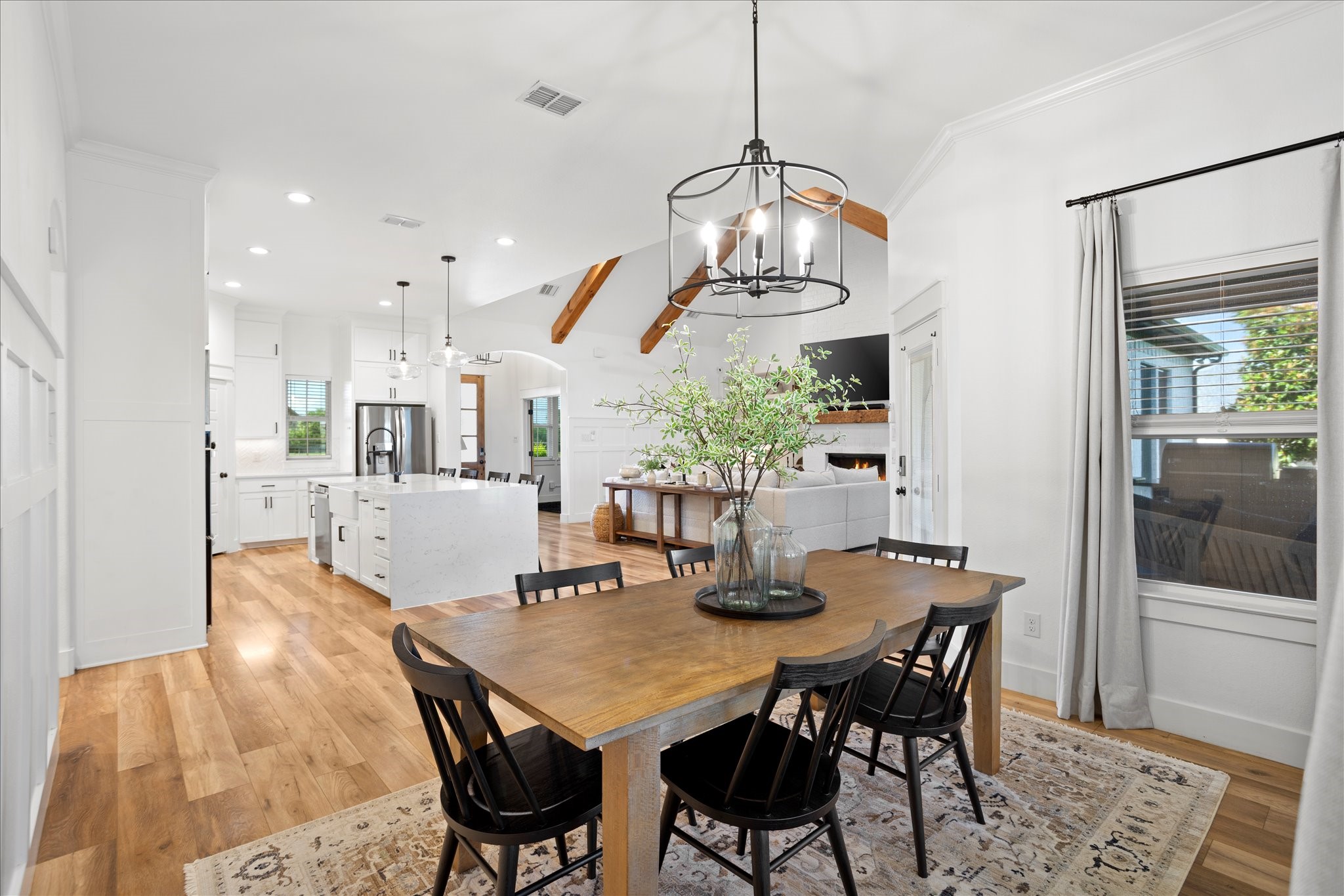 1074 Pioneer Crossing