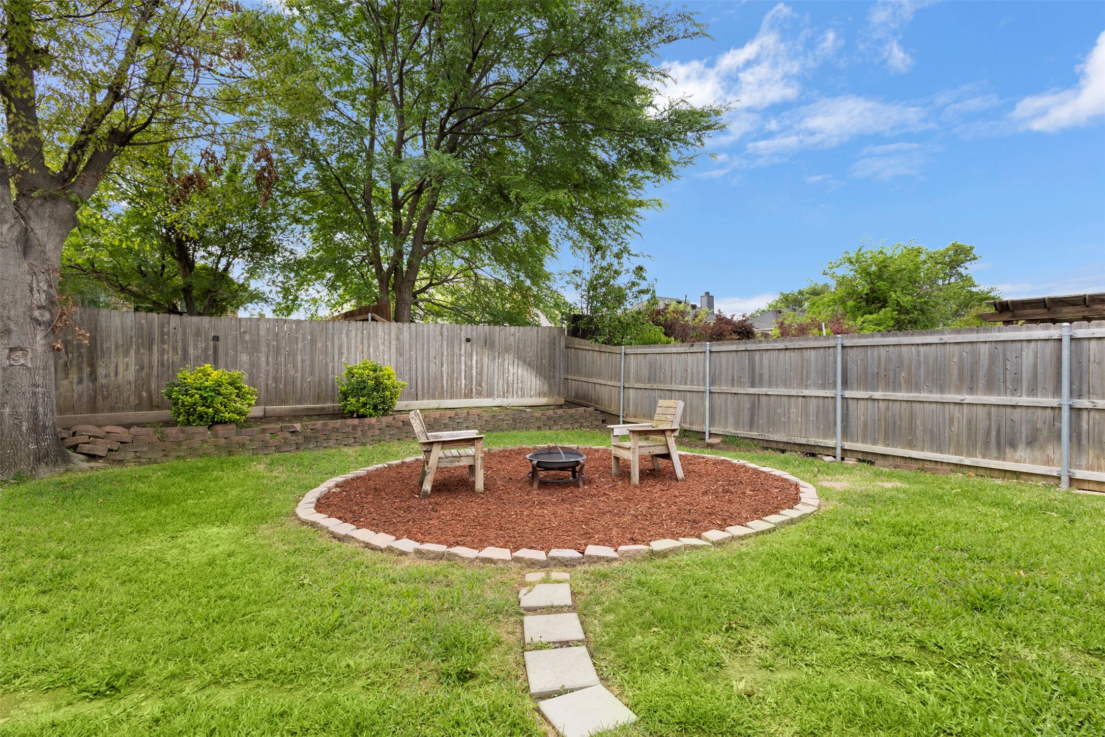2404 Bowman Avenue
