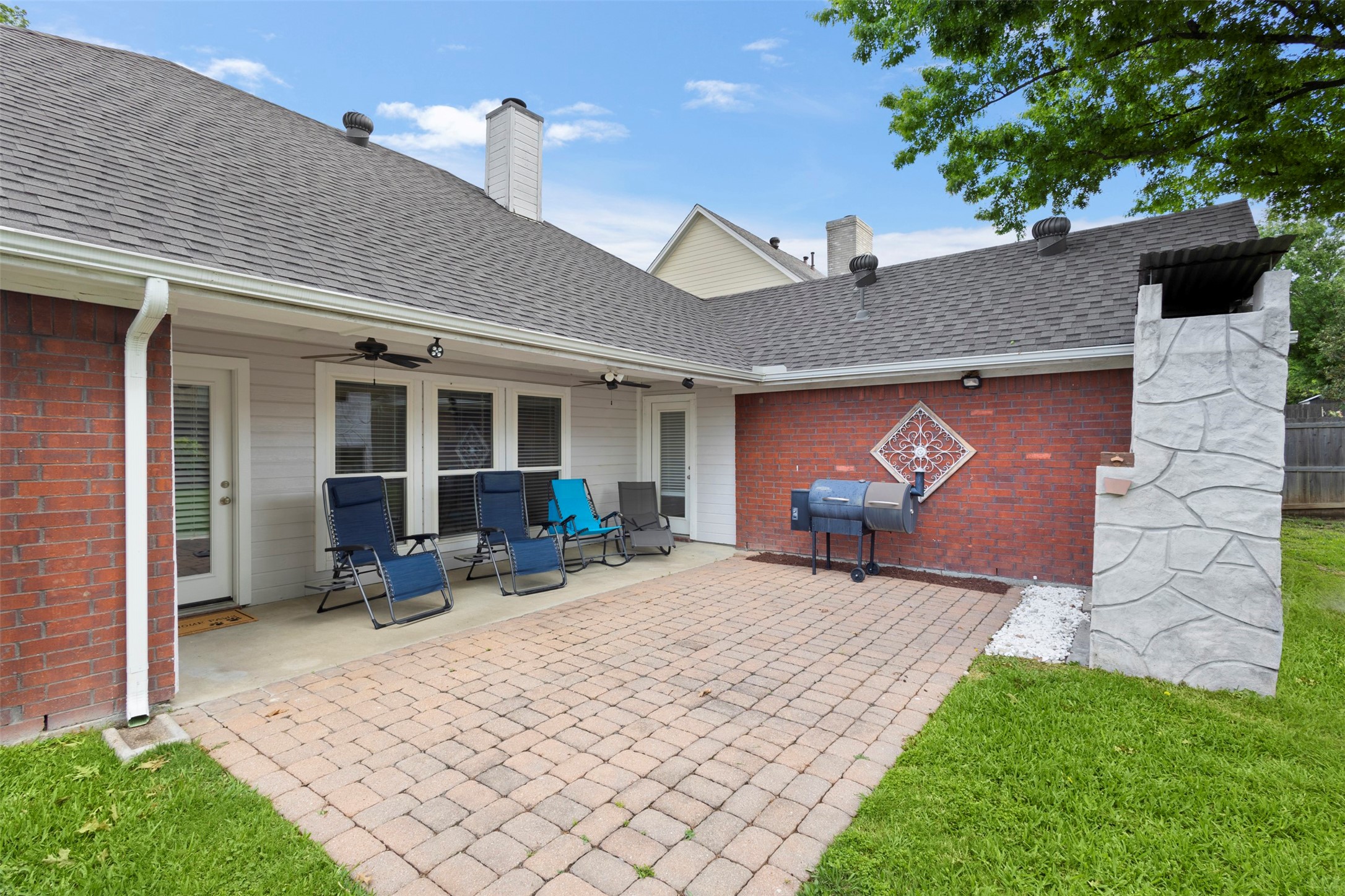 2404 Bowman Avenue