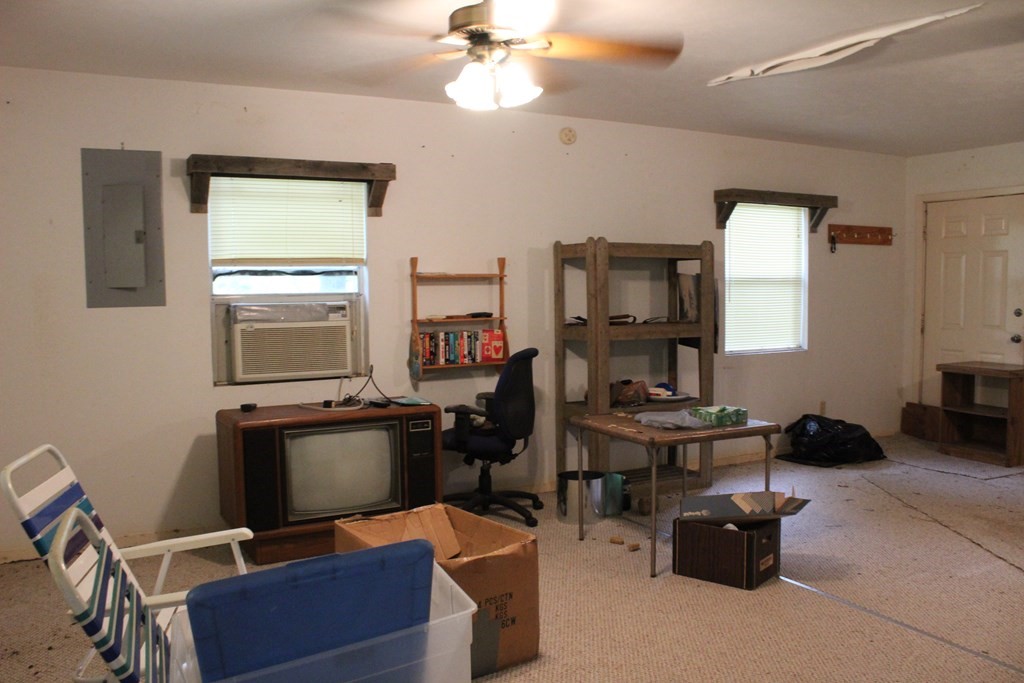 16104 SE County Road 2390