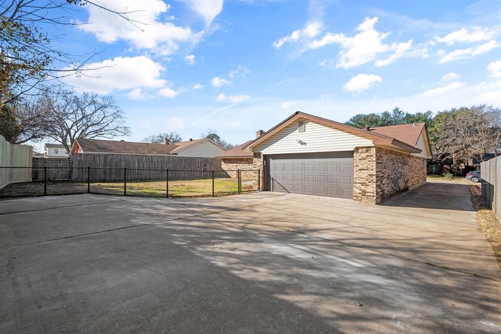 2001 San Jacinto Drive