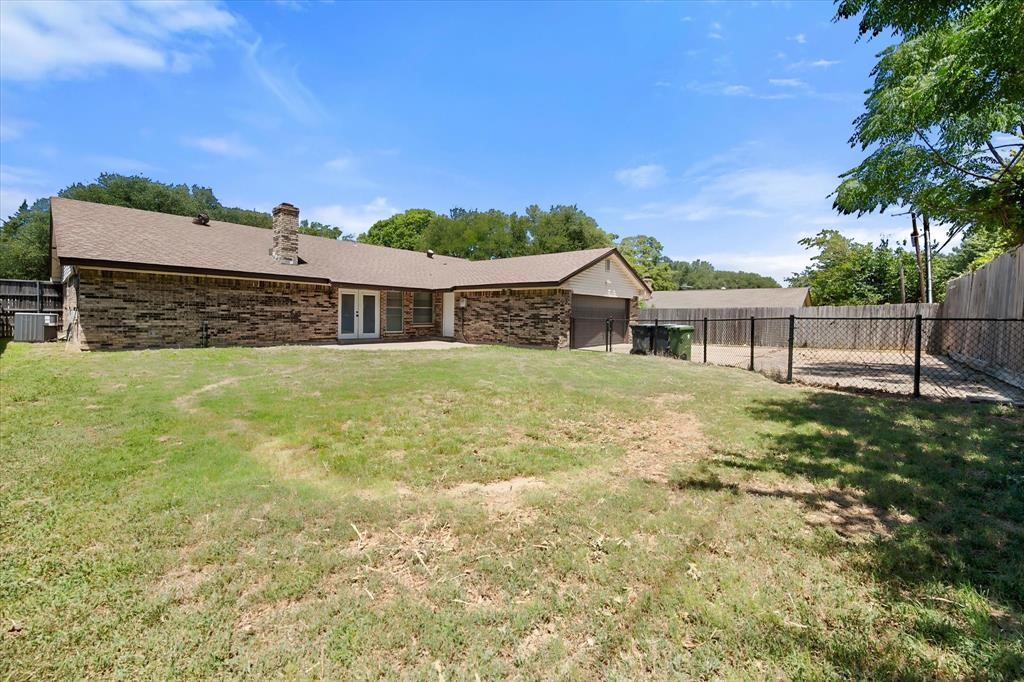 2001 San Jacinto Drive