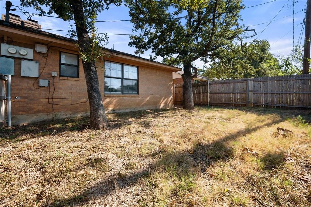 706 Woodland Court