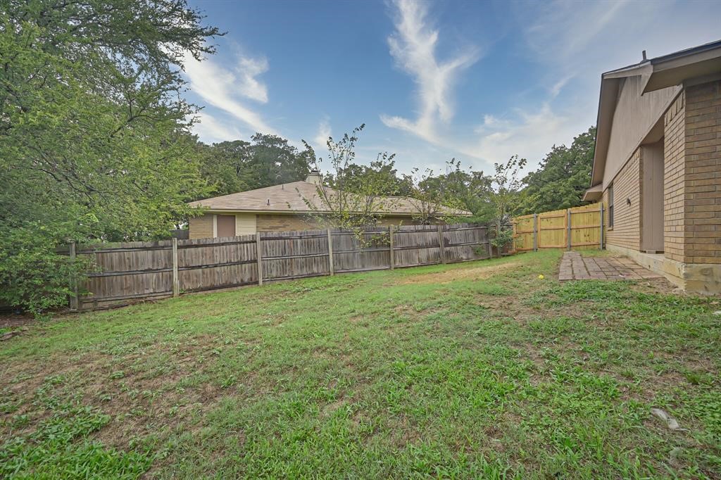 706 Woodland Court