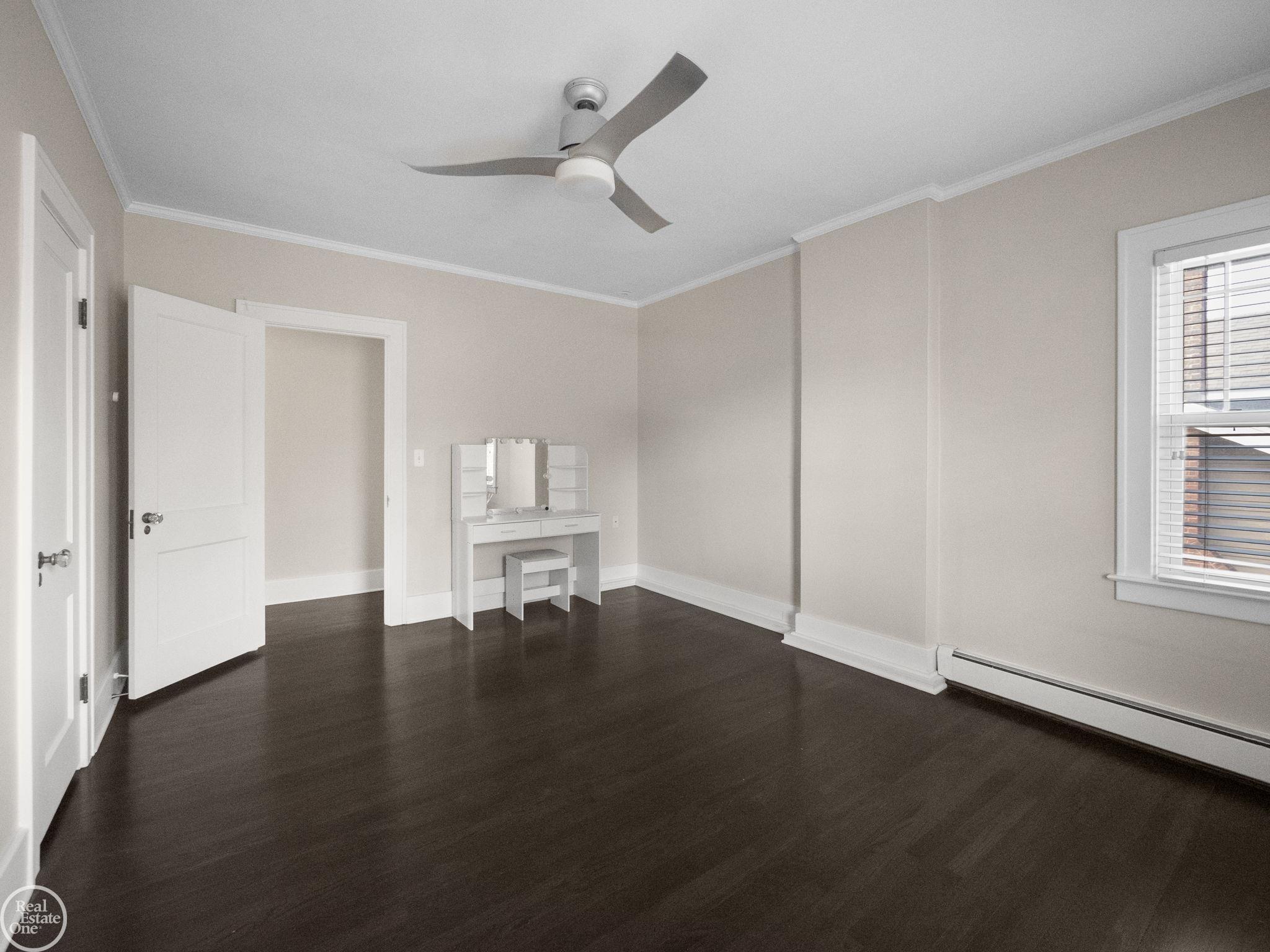 443 Wesley Street