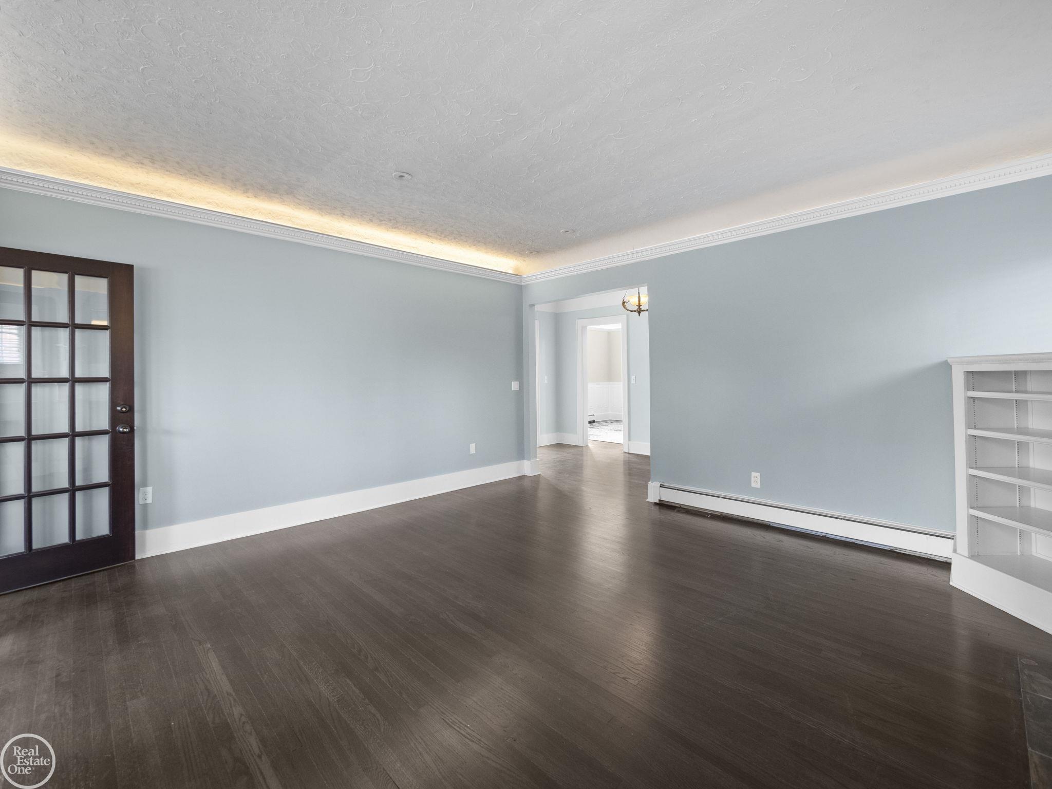 443 Wesley Street
