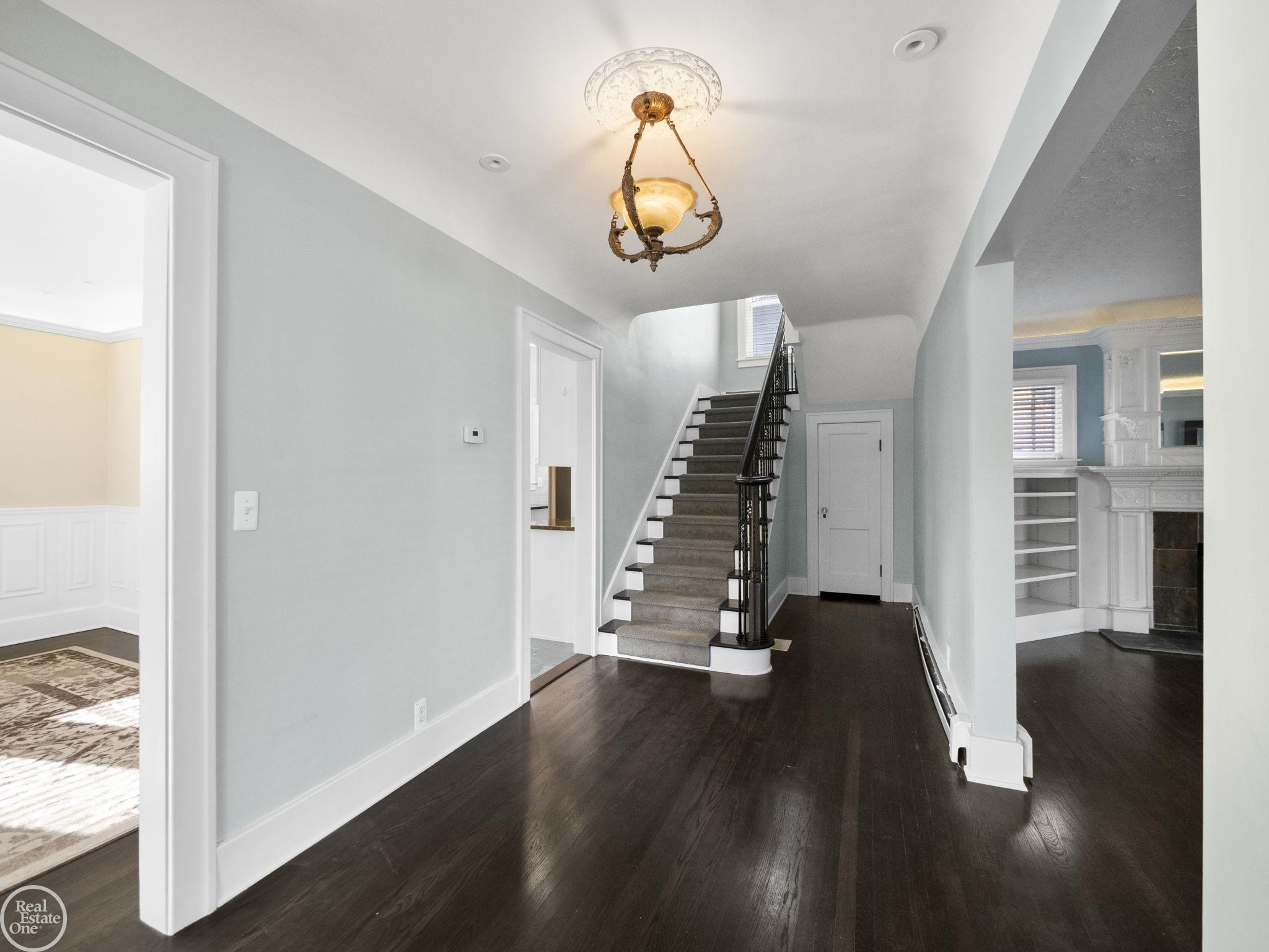 443 Wesley Street