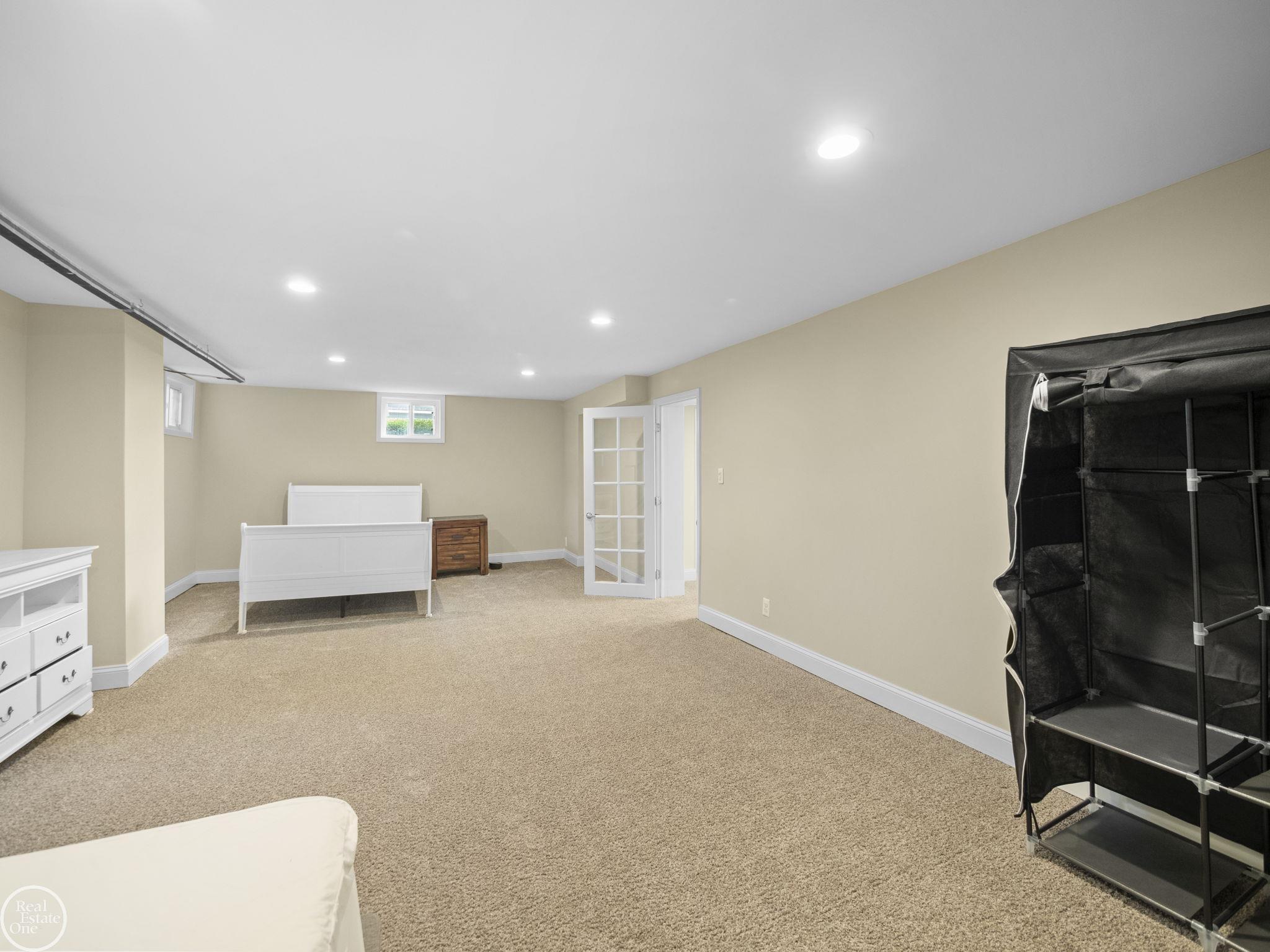 443 Wesley Street