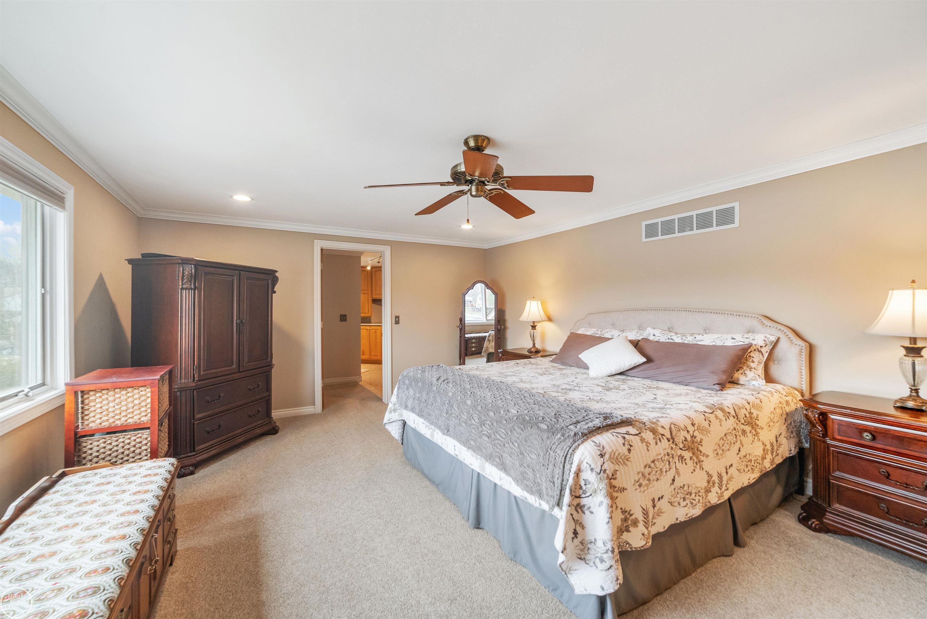 54334 Sherwood Lane
