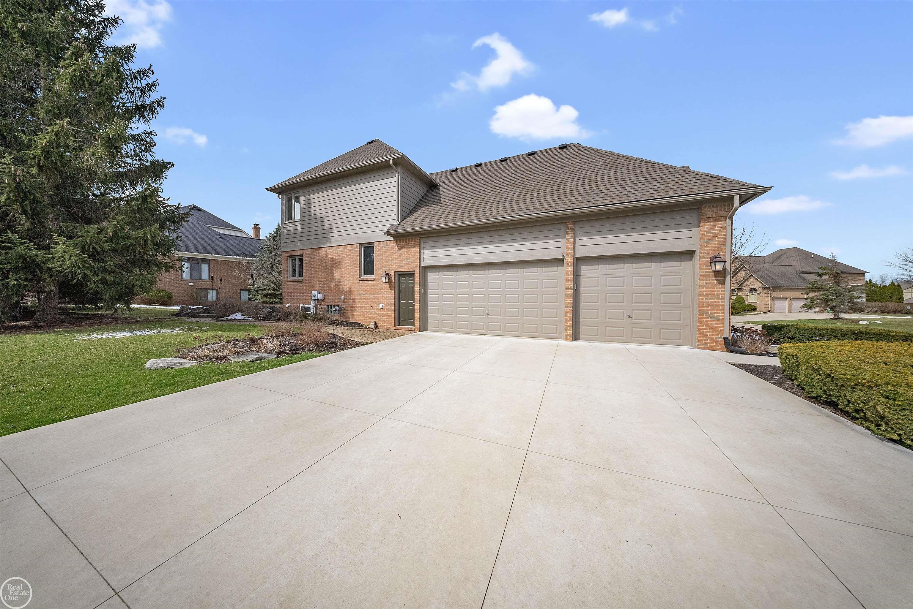 2760 Harrow Way Drive