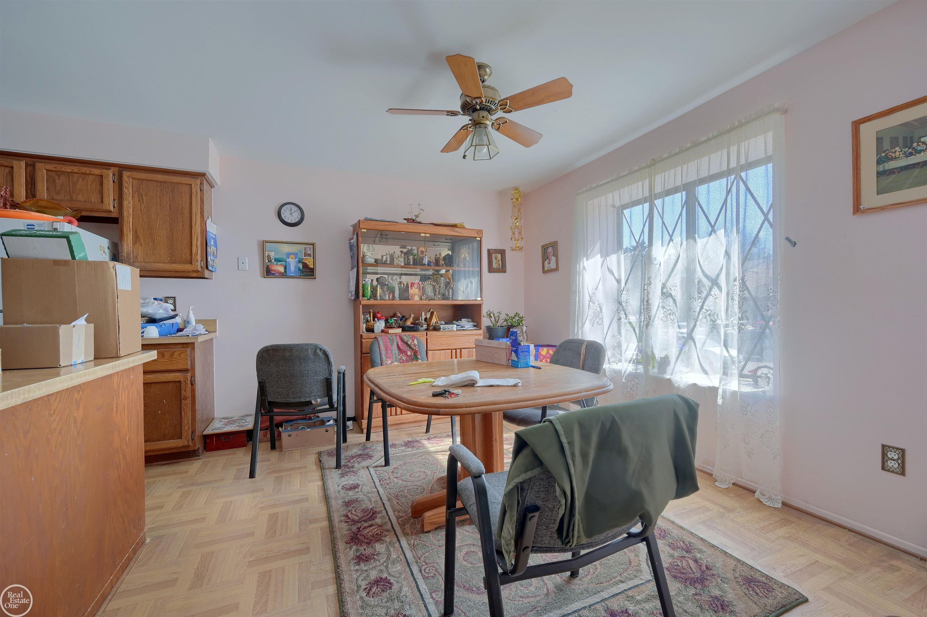 704 Dressler Lane