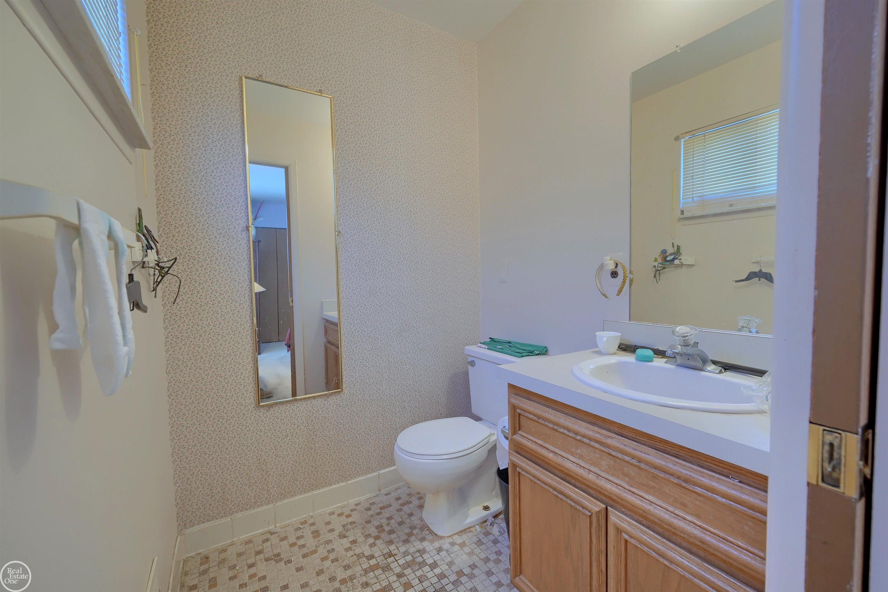 704 Dressler Lane
