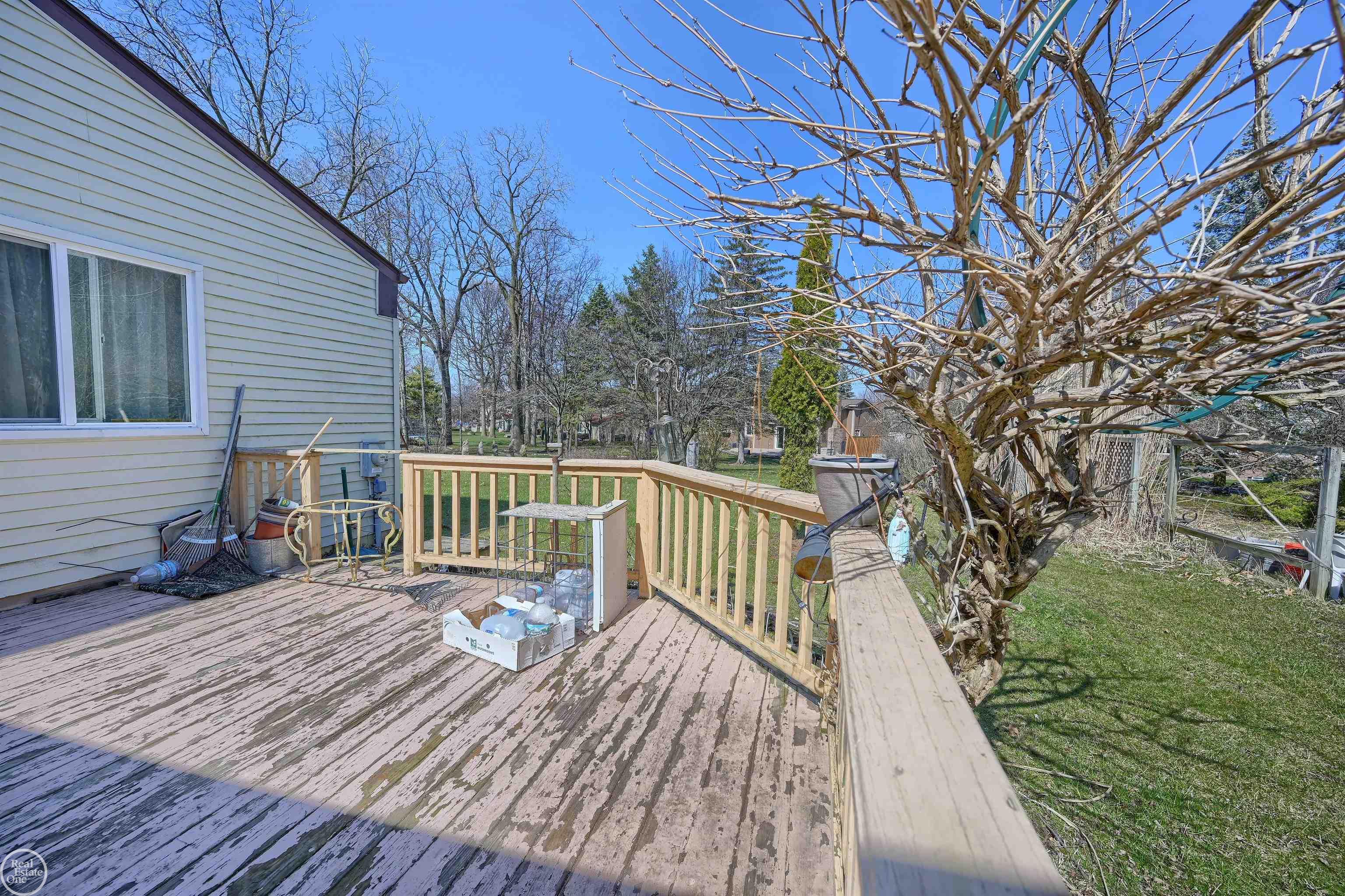 704 Dressler Lane