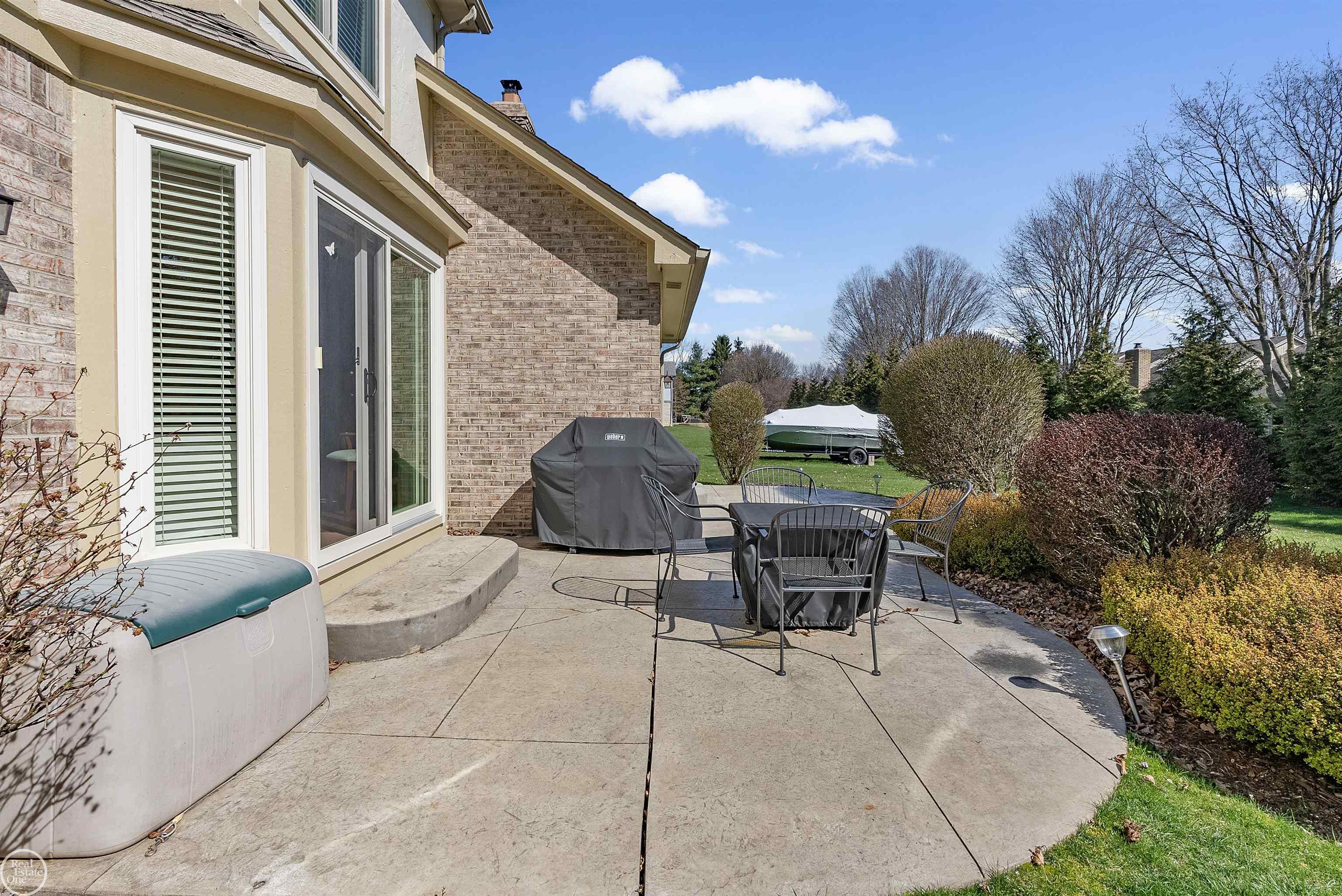 54880 Burlington Drive