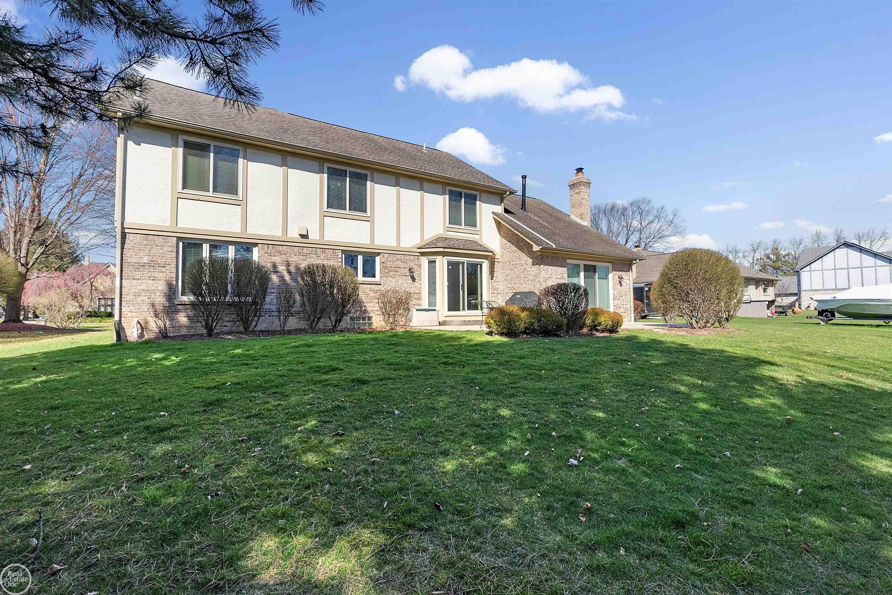 54880 Burlington Drive