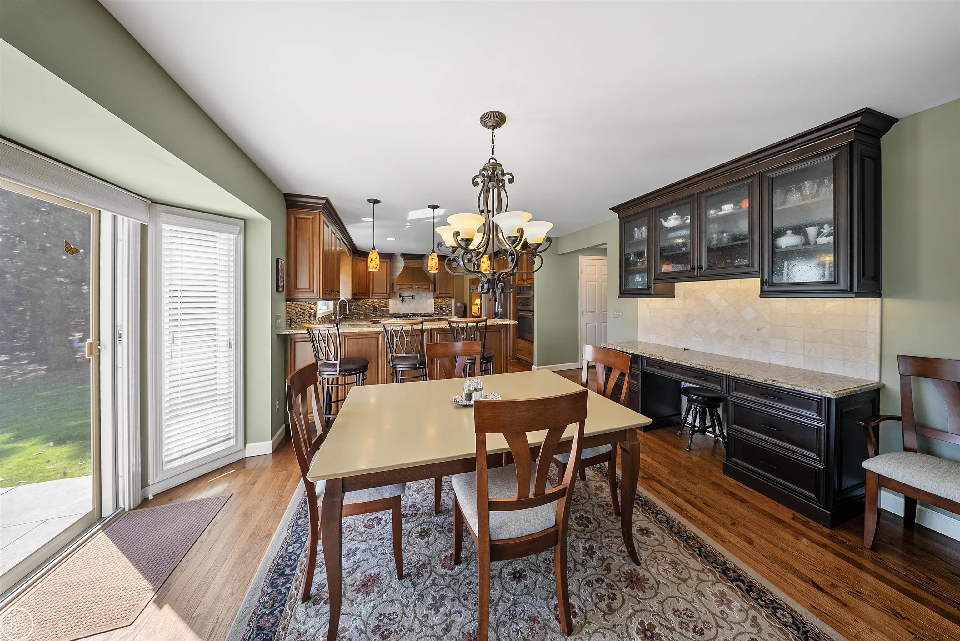 54880 Burlington Drive