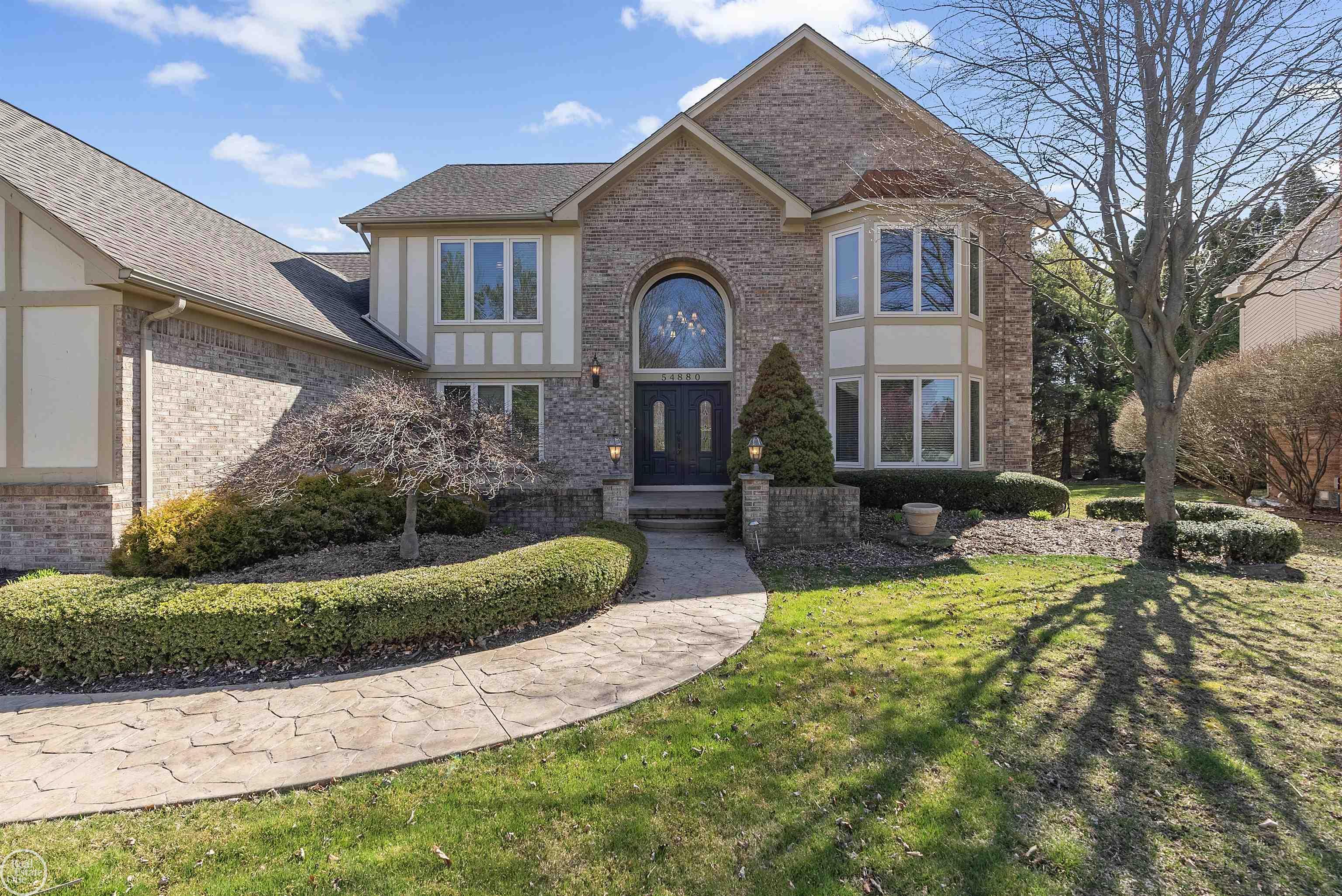54880 Burlington Drive