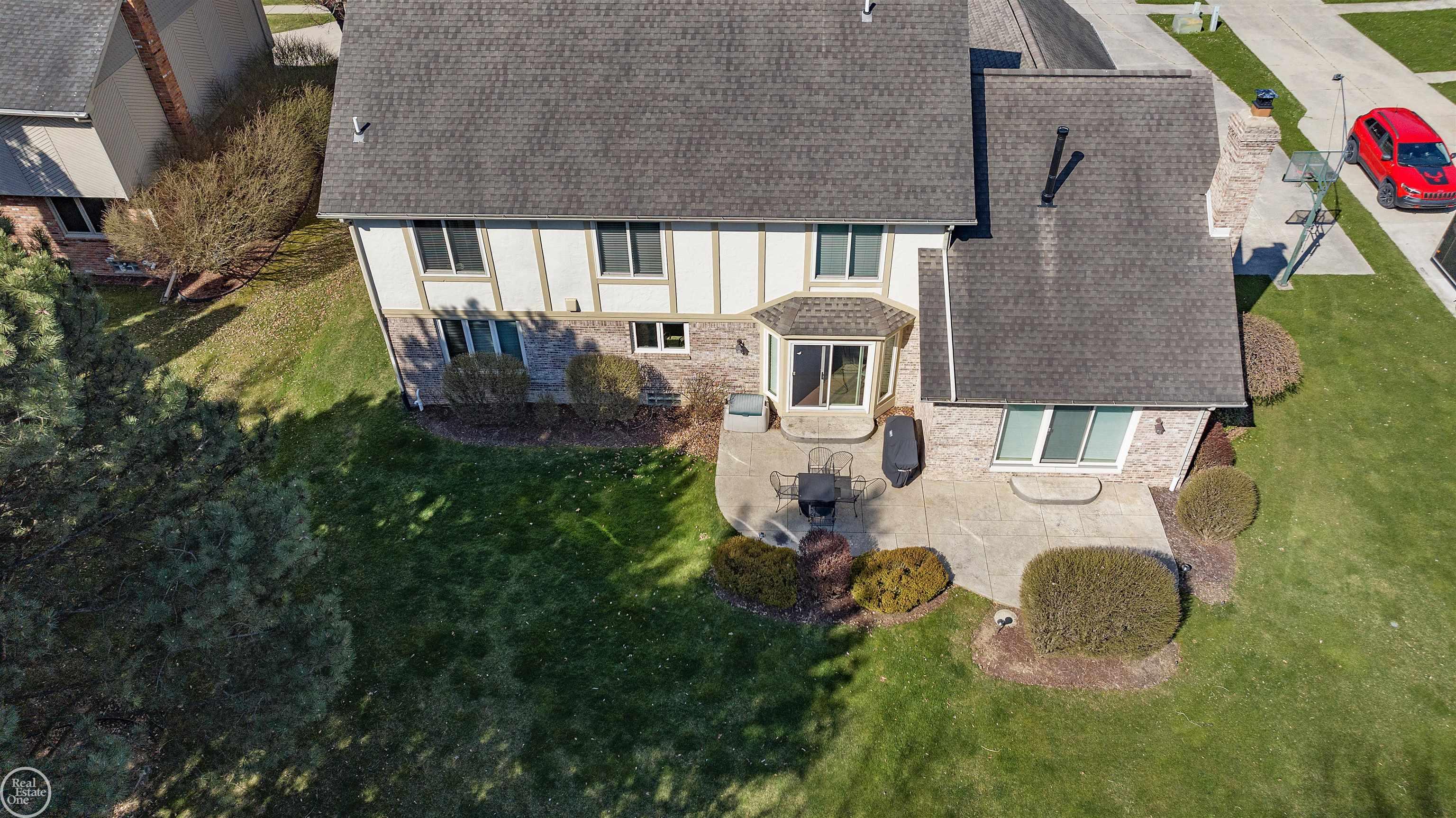 54880 Burlington Drive