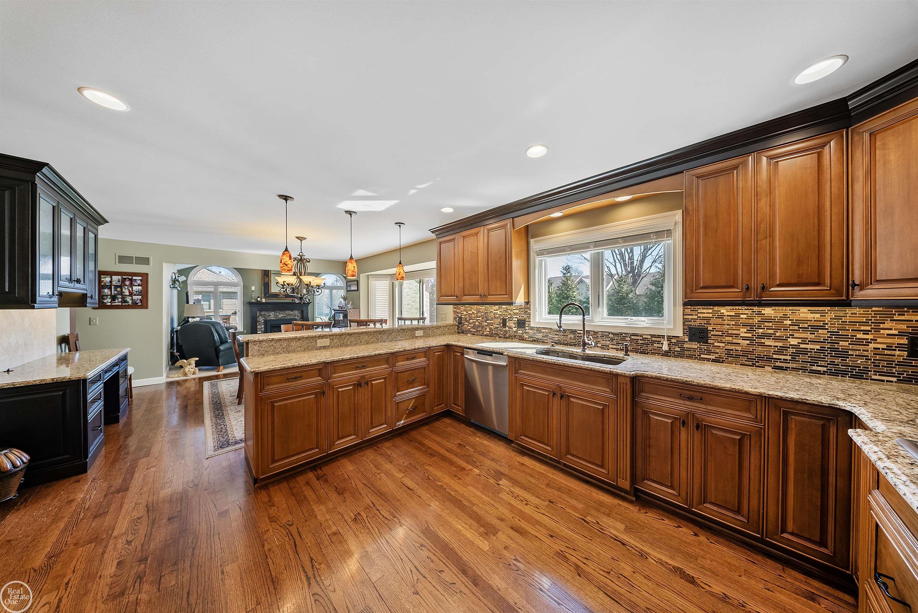54880 Burlington Drive