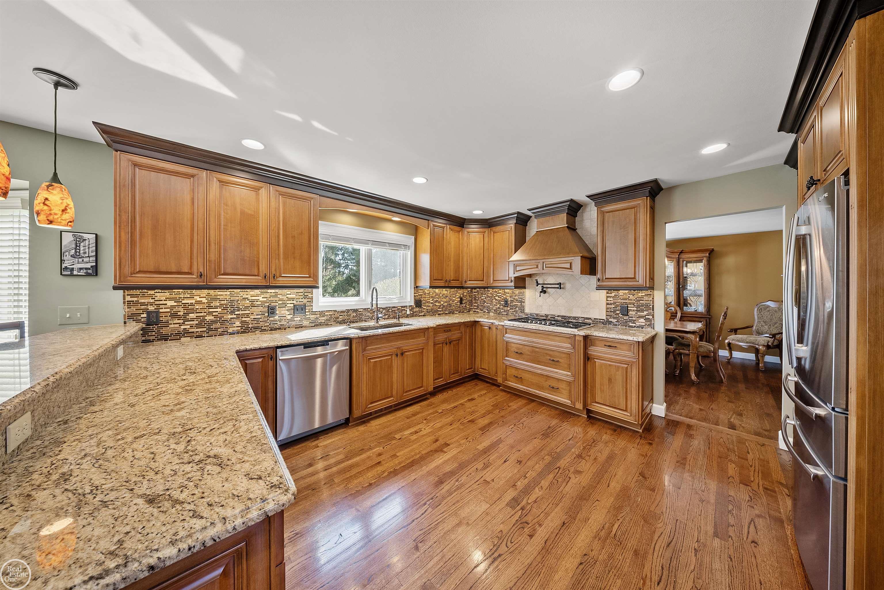 54880 Burlington Drive
