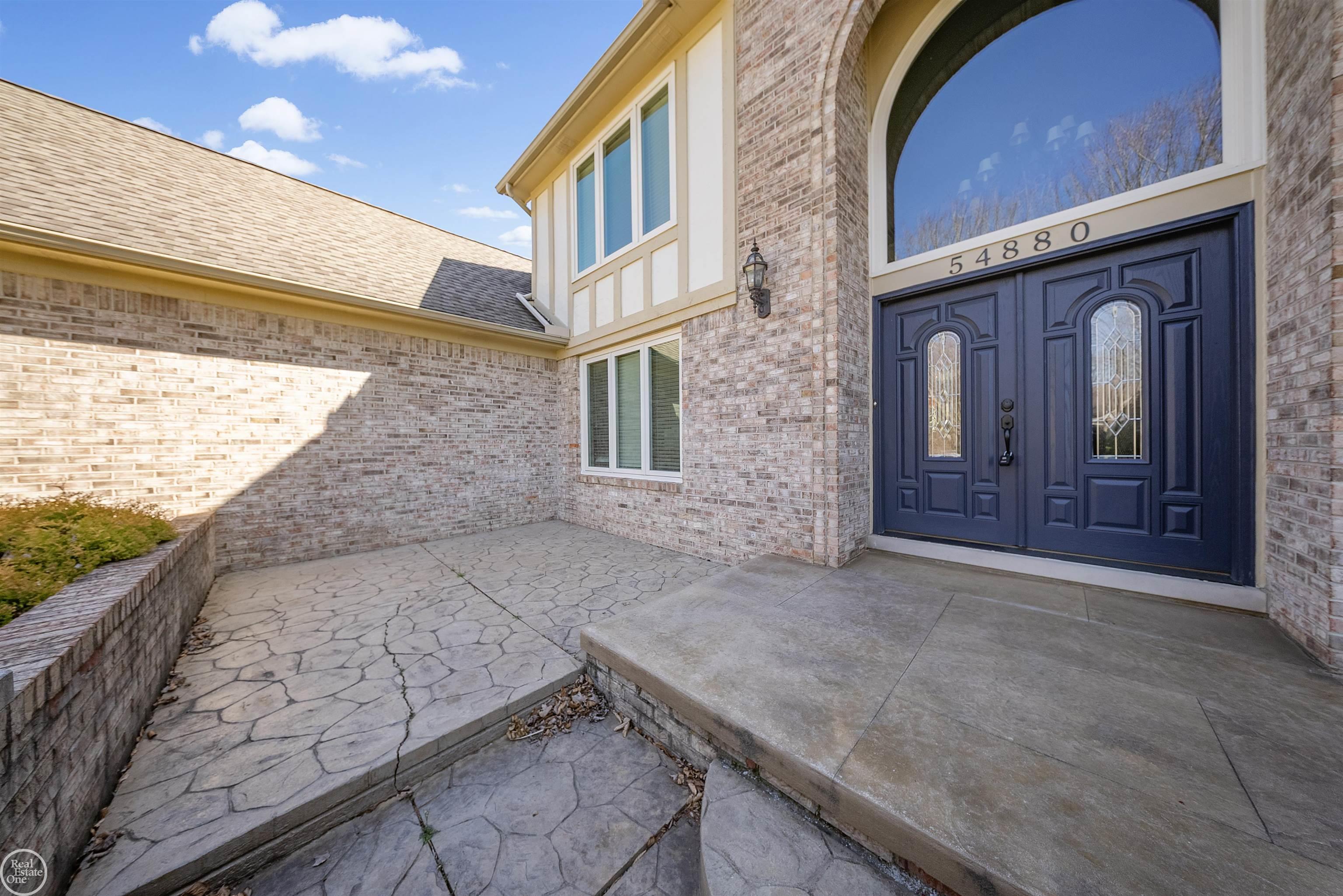54880 Burlington Drive