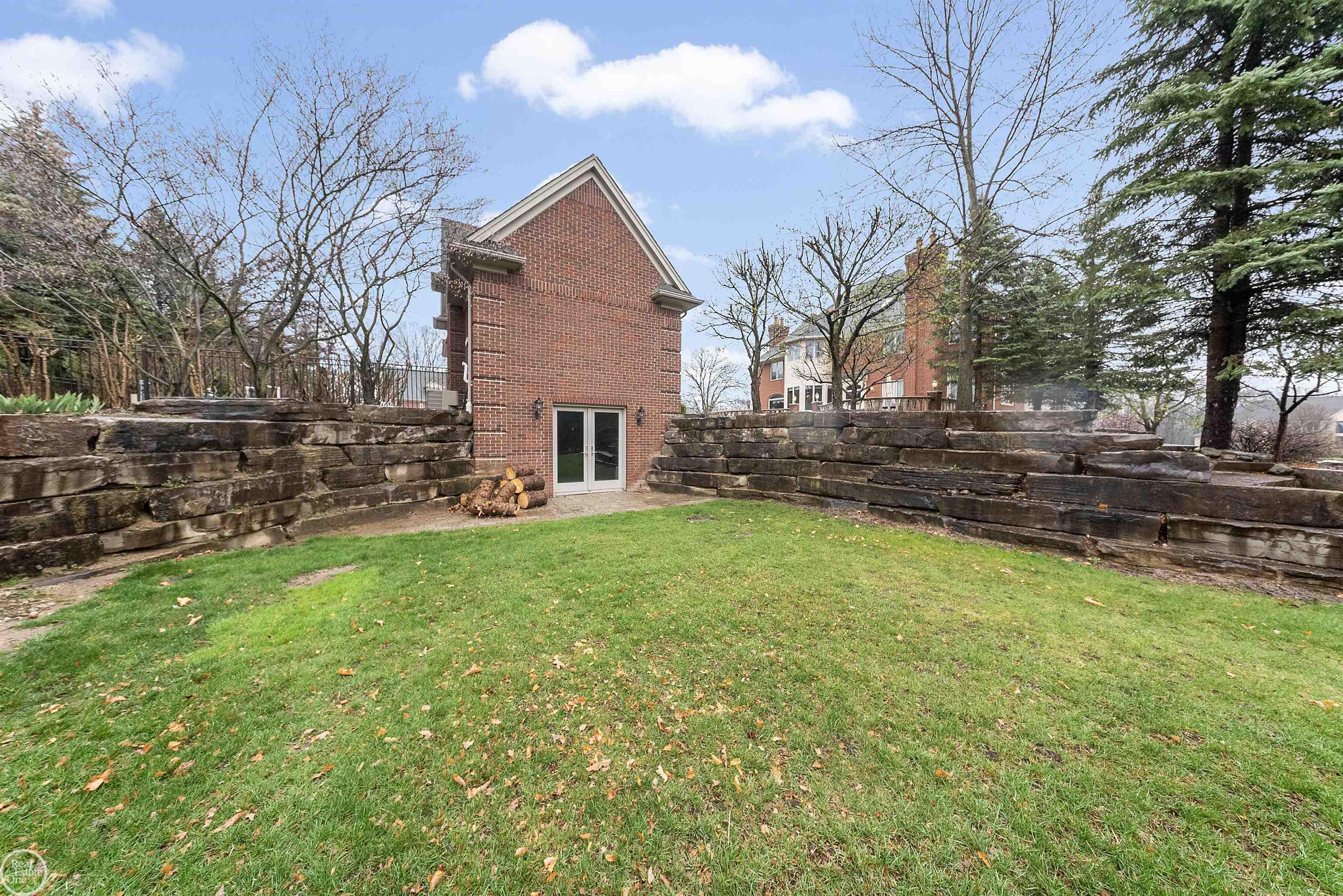 67391 Mack Court