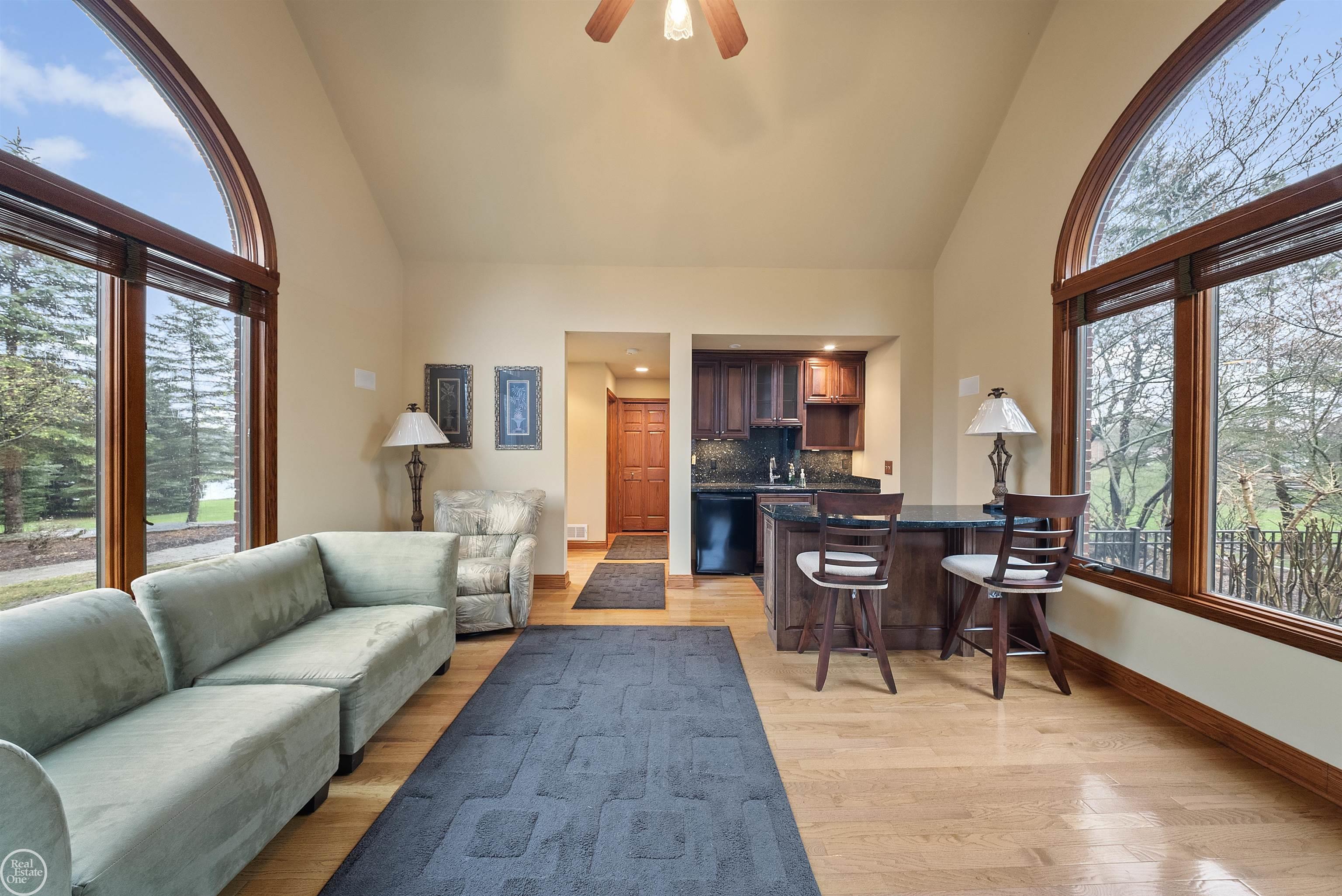67391 Mack Court