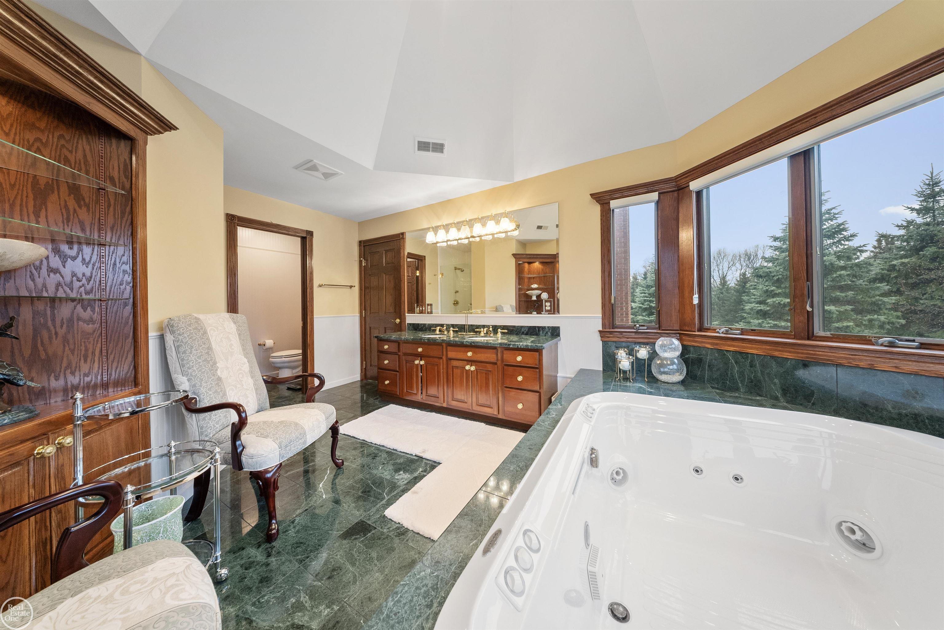 67391 Mack Court