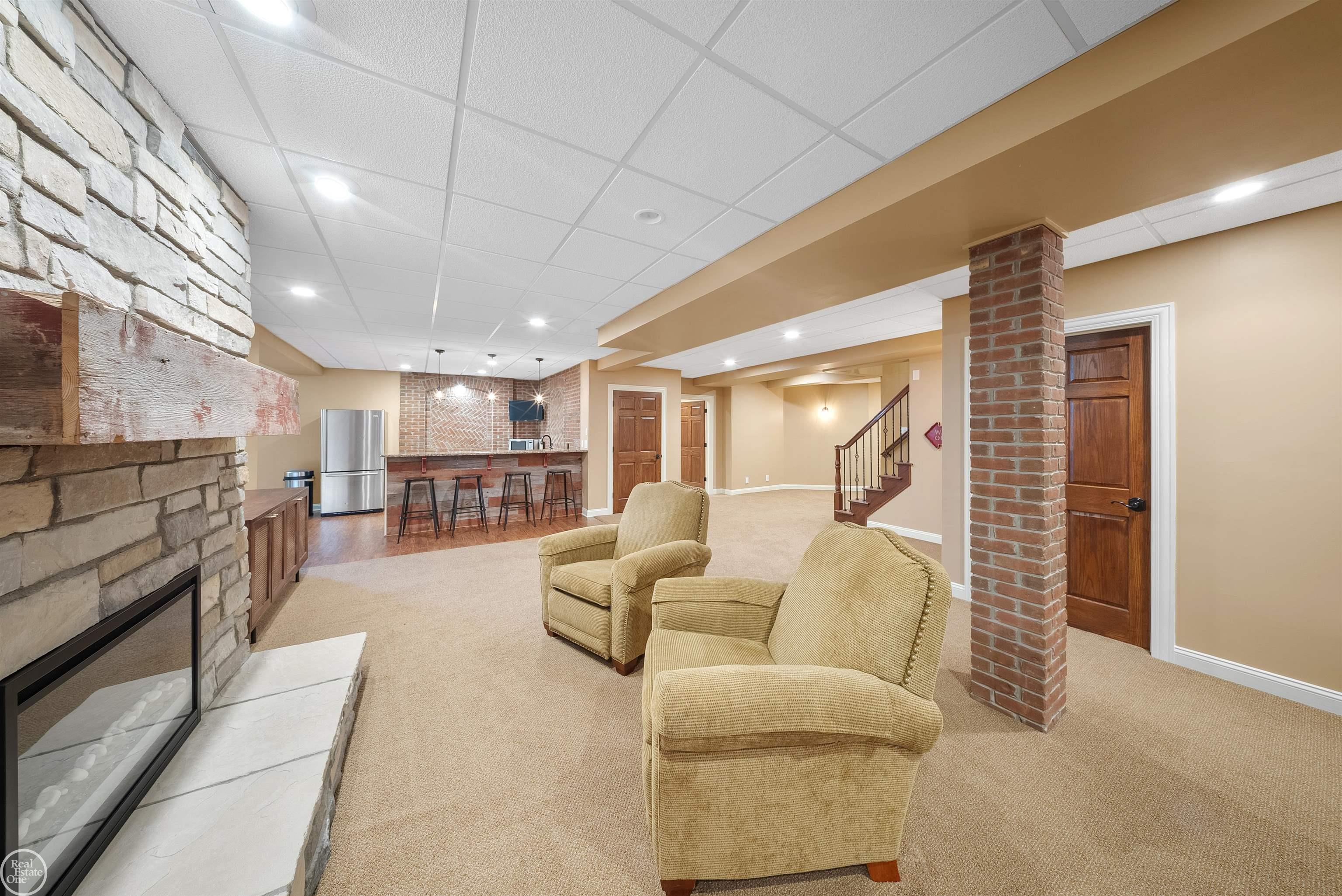 7642 Sawgrass Drive