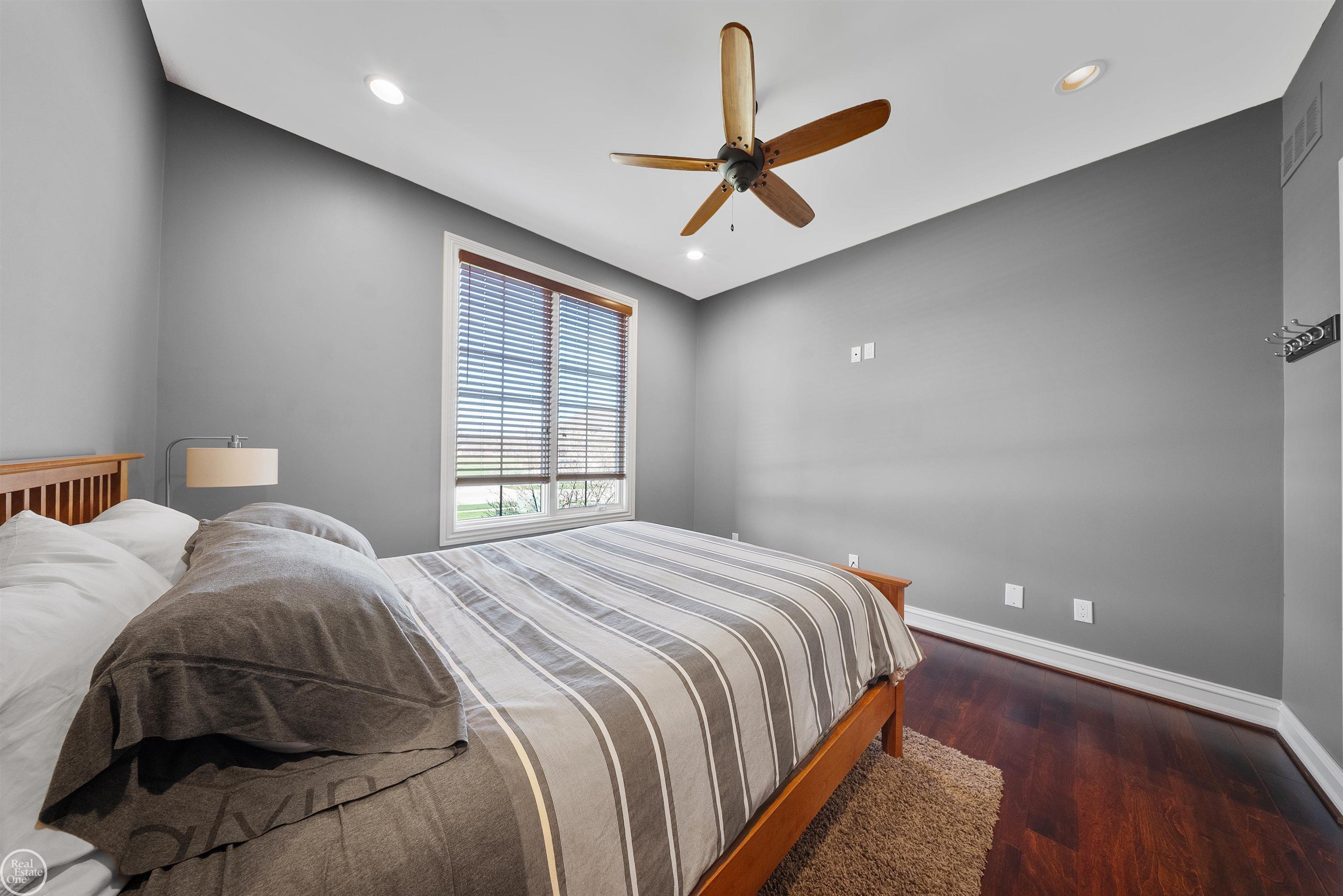 7642 Sawgrass Drive