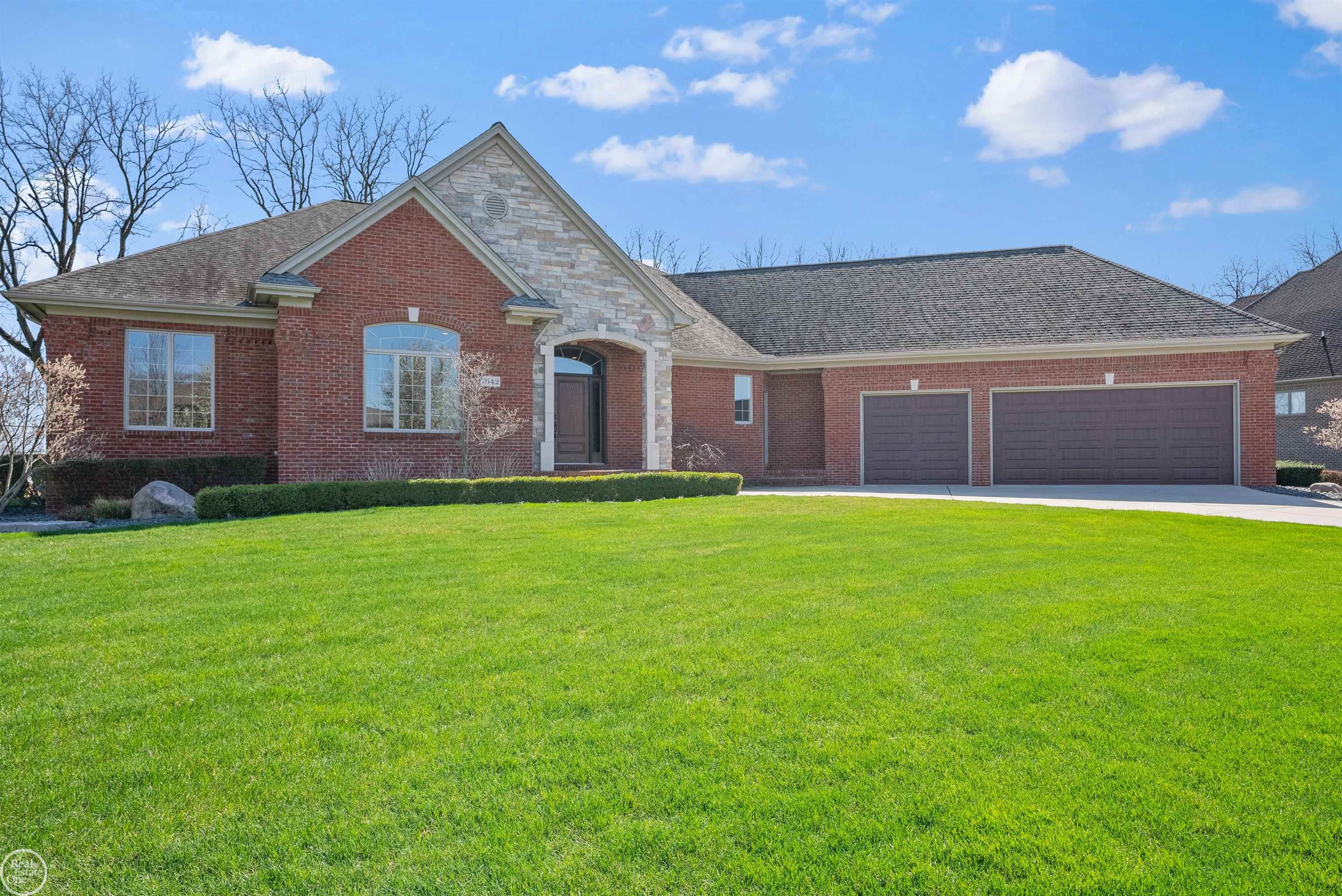 7642 Sawgrass Drive