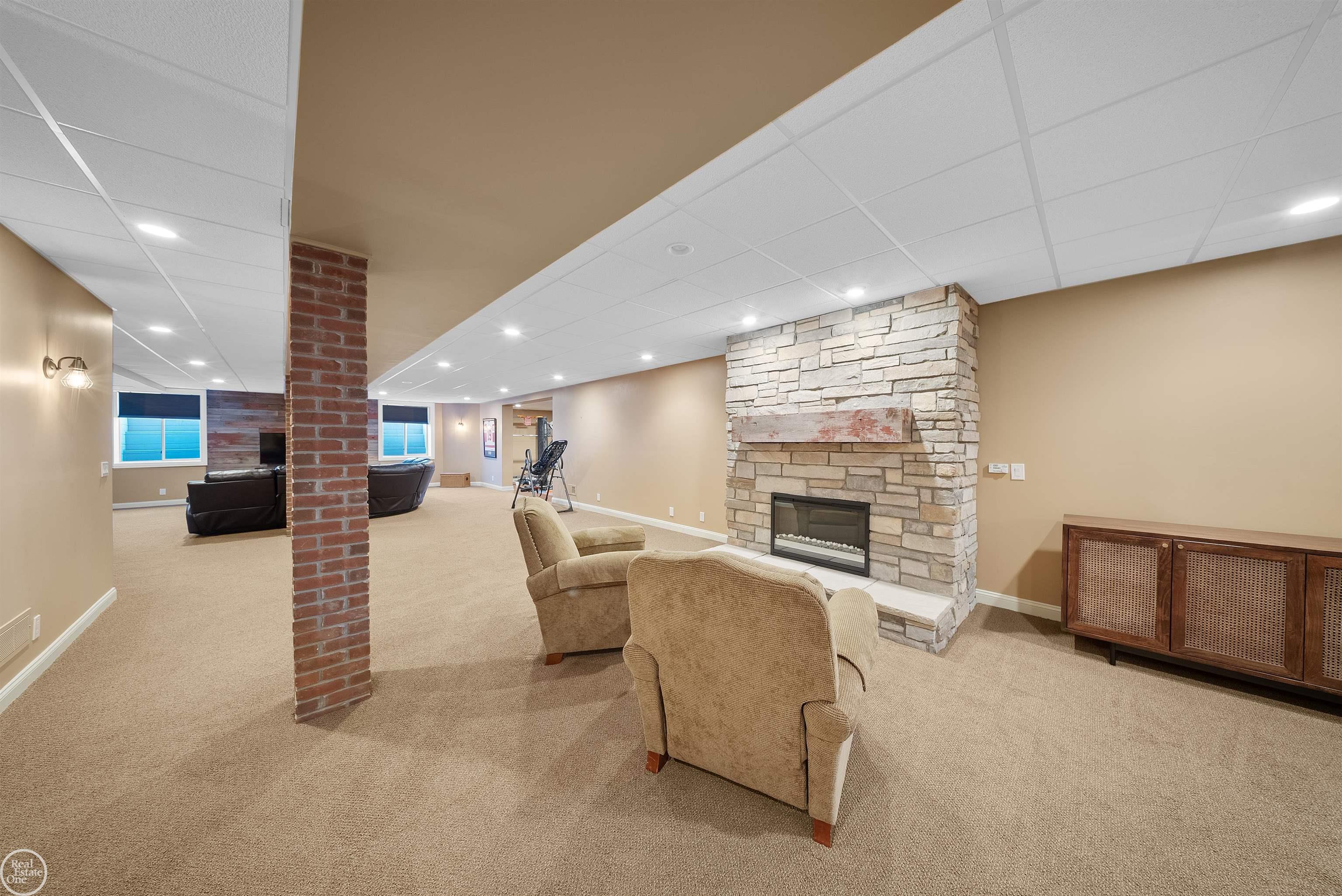 7642 Sawgrass Drive