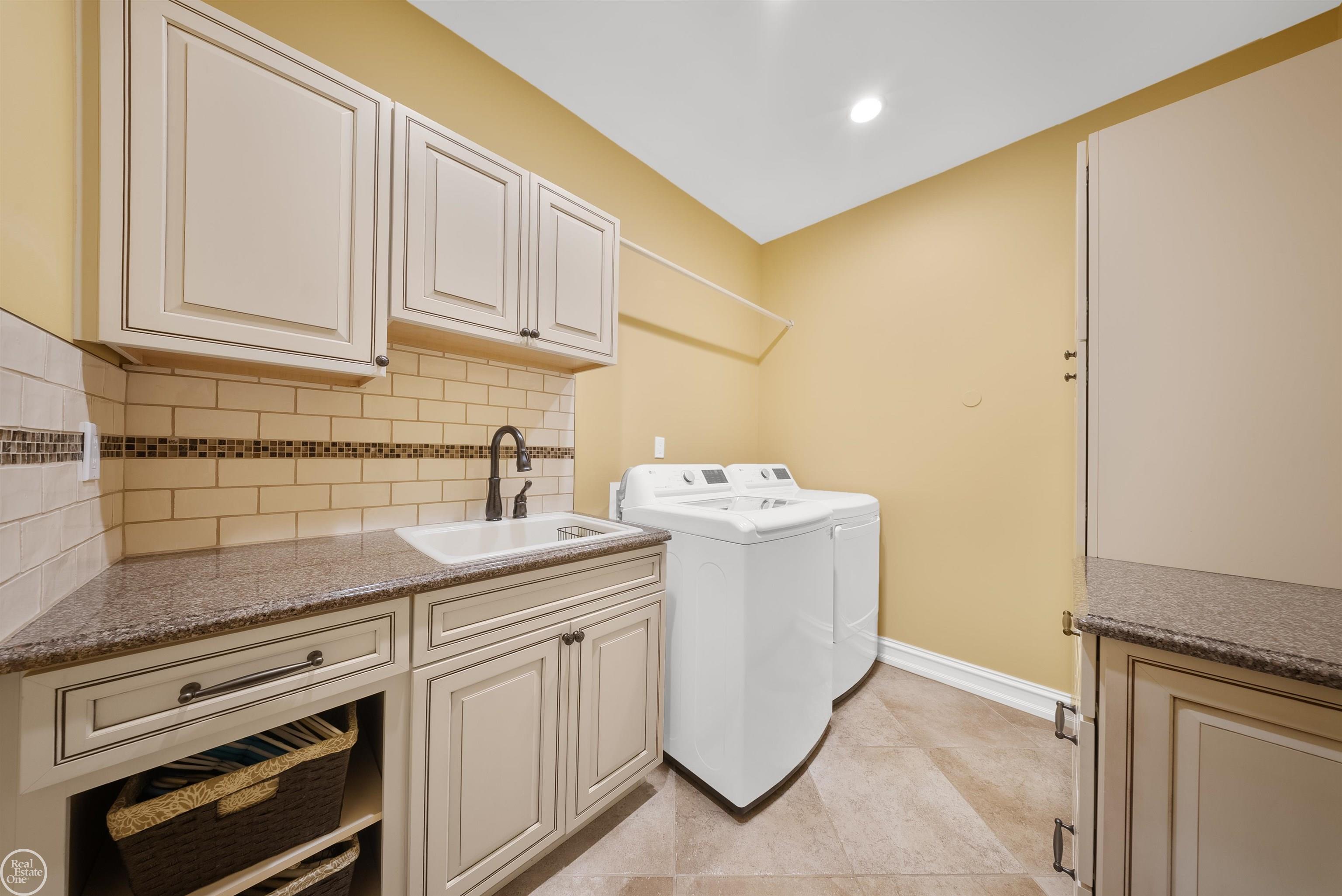 7642 Sawgrass Drive