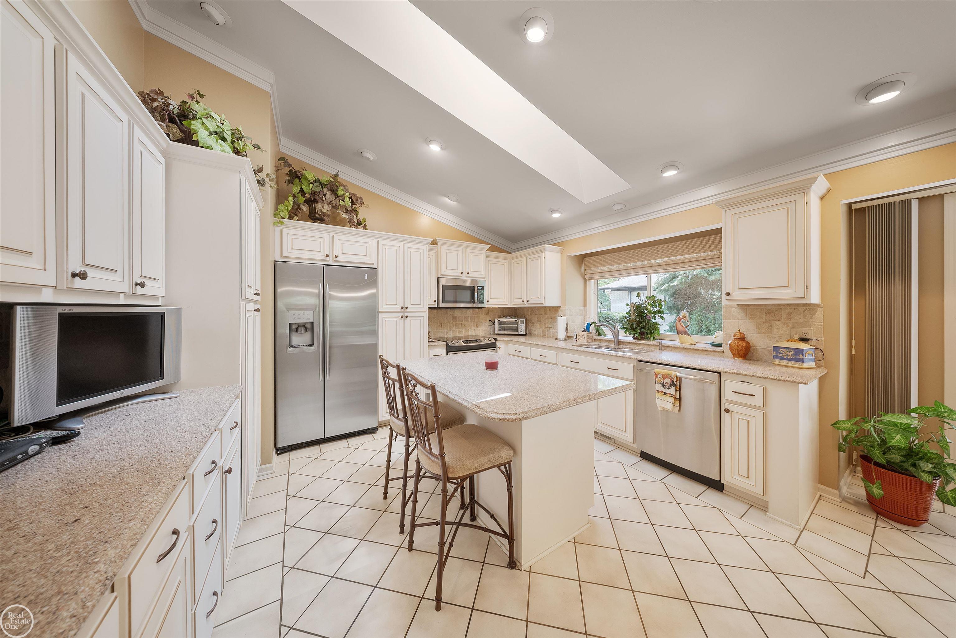 37531 Camellia Lane