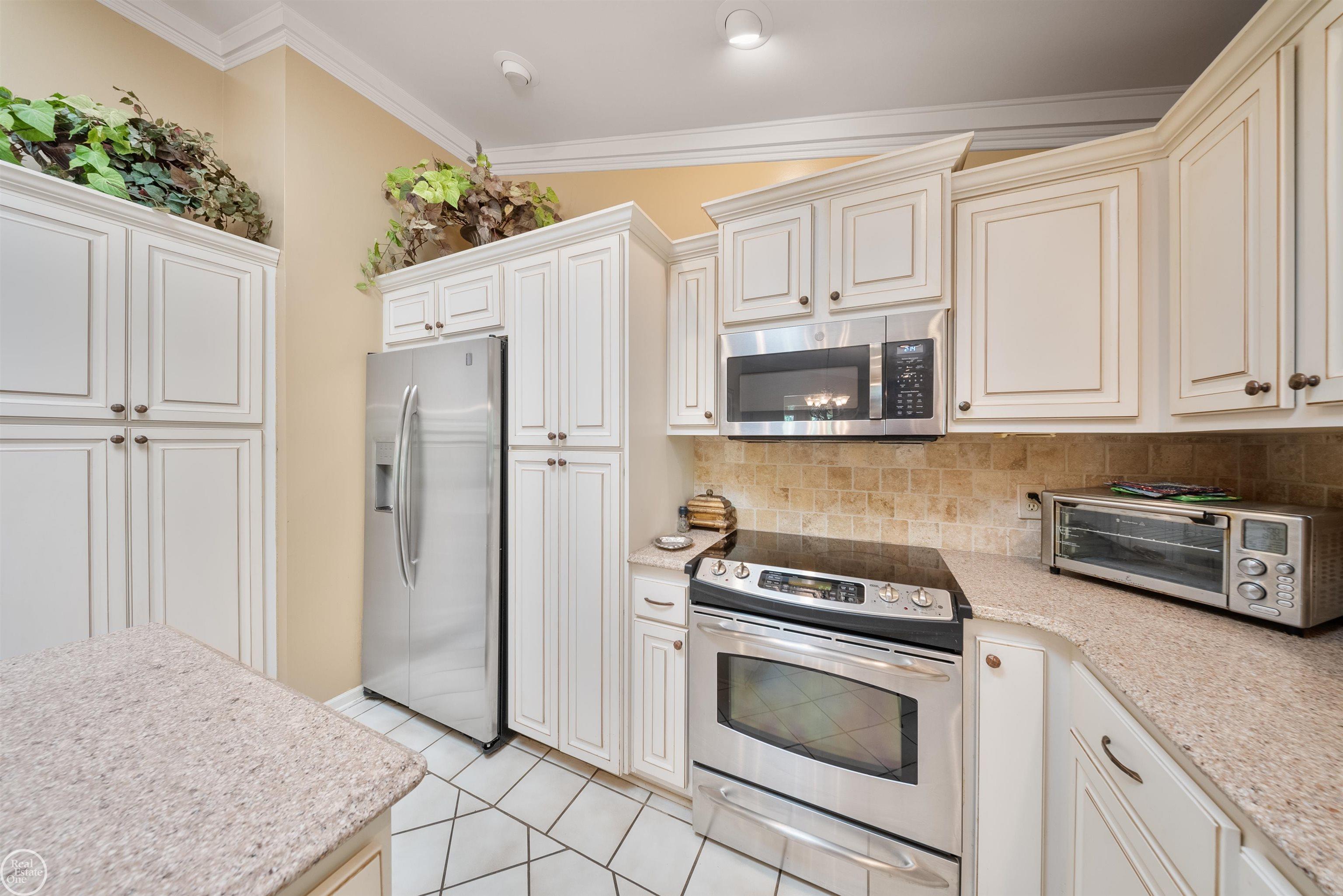37531 Camellia Lane