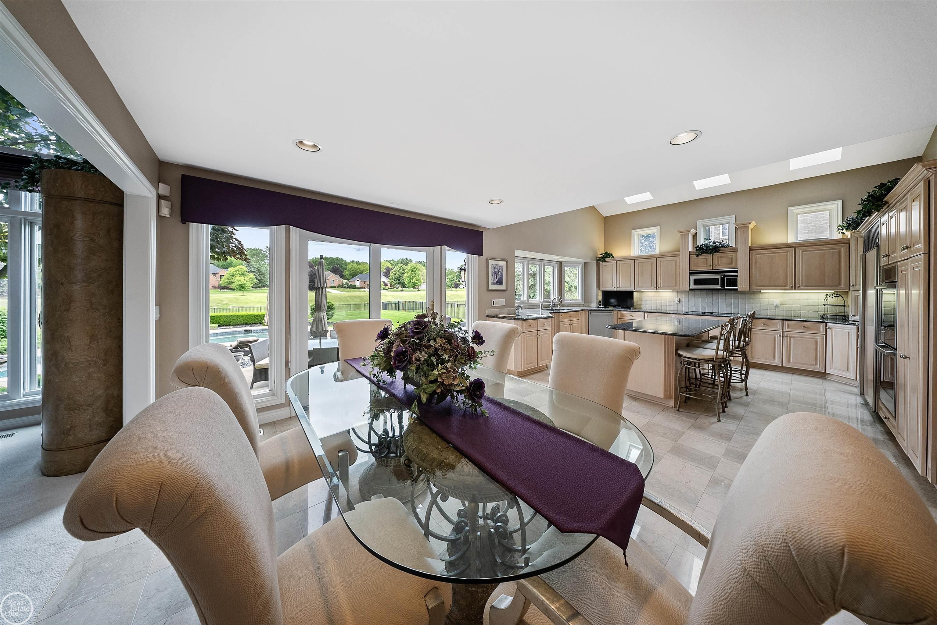 62811 Broadmoor Circle