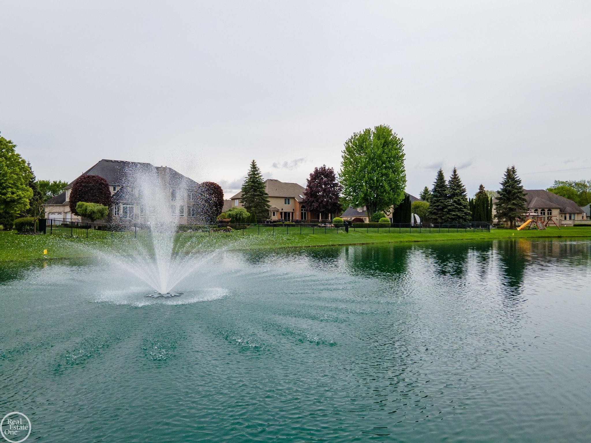 62811 Broadmoor Circle