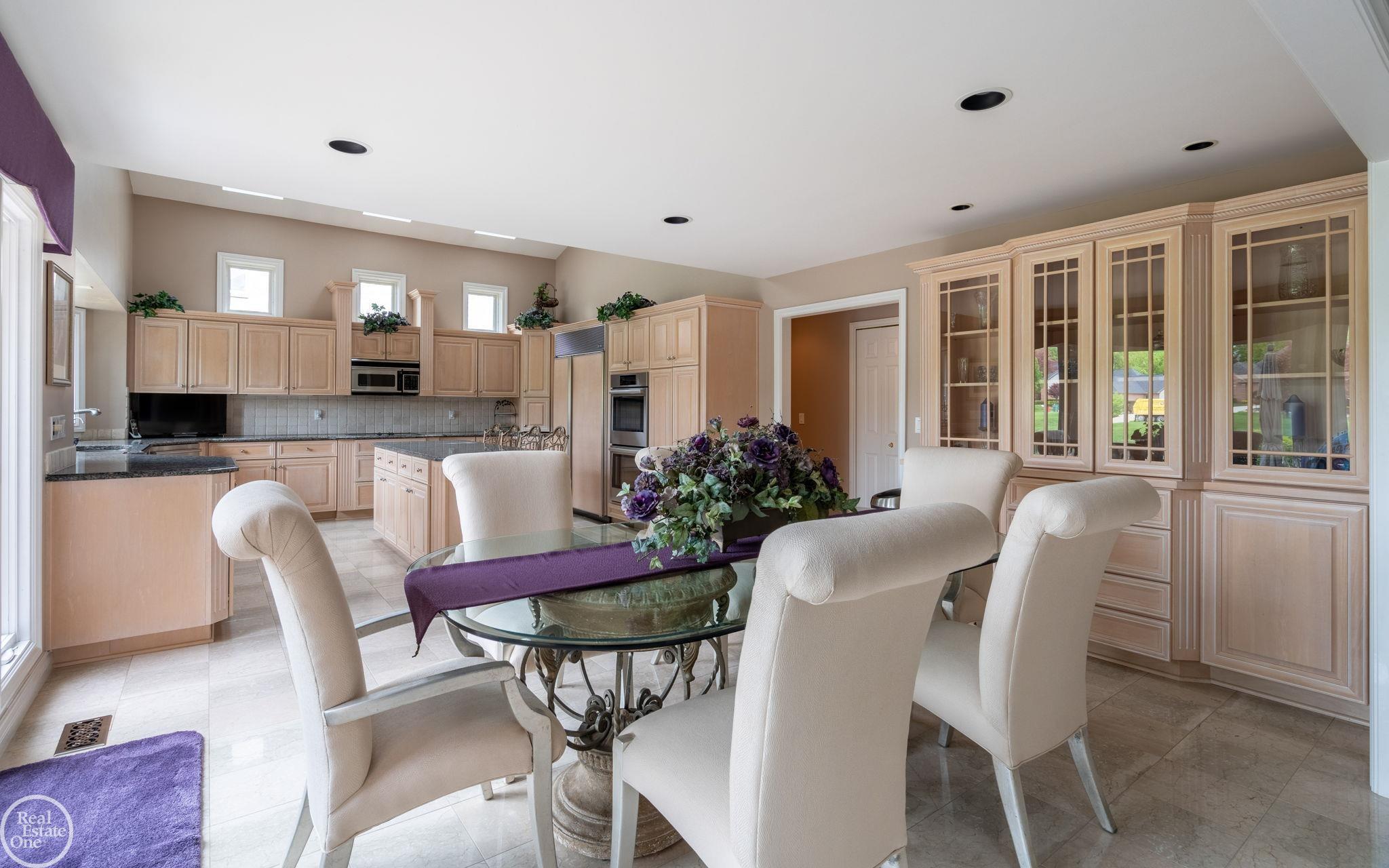 62811 Broadmoor Circle