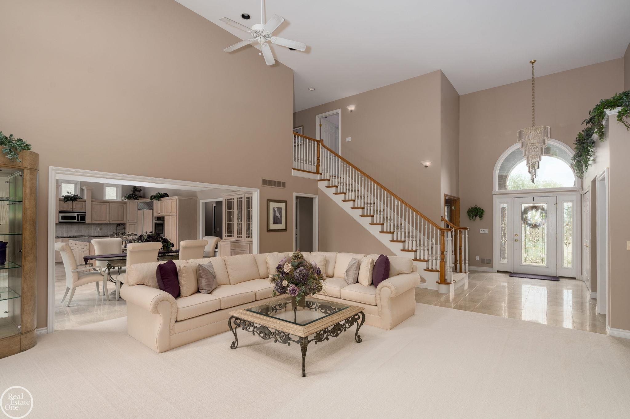62811 Broadmoor Circle