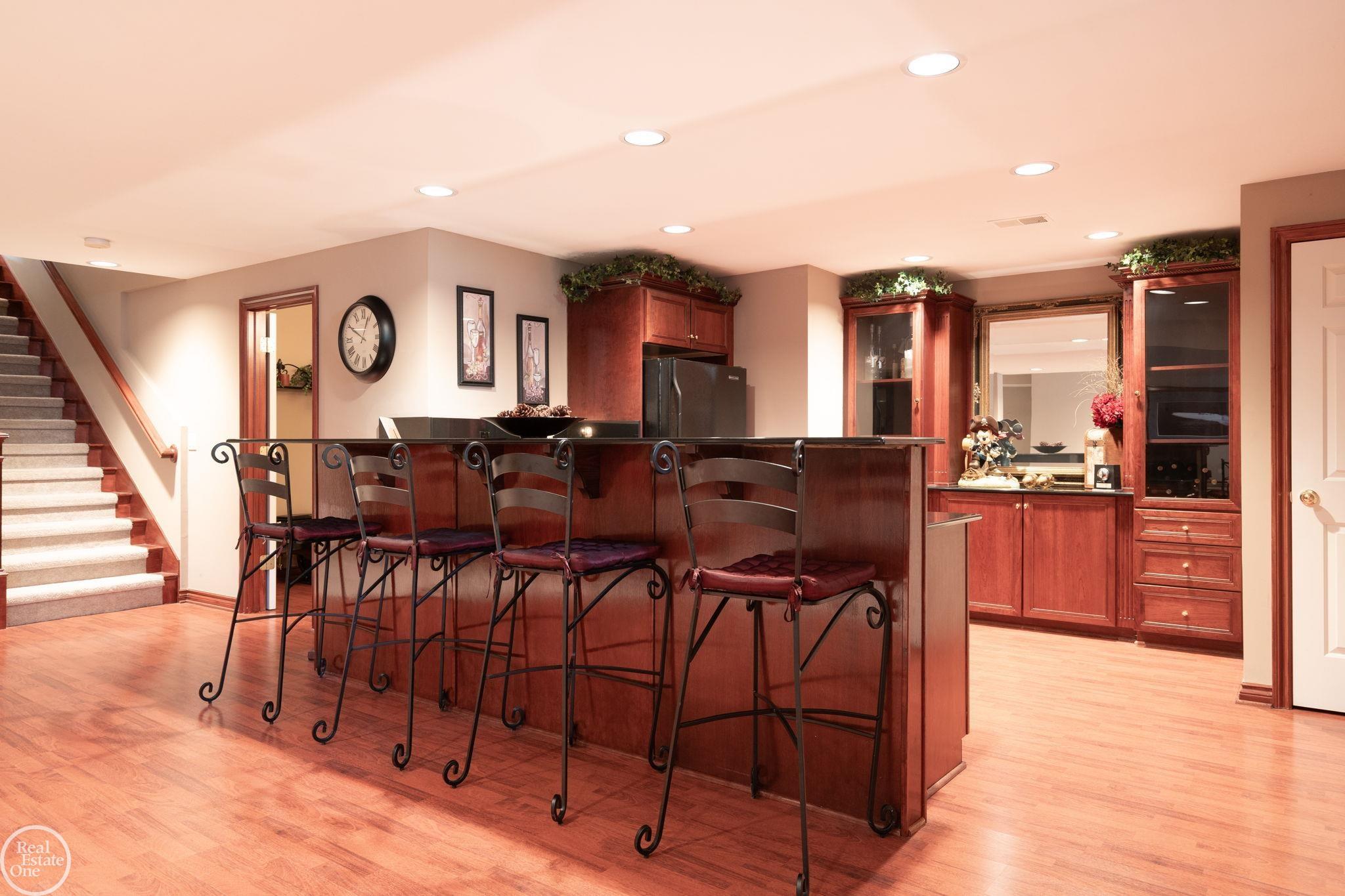 62811 Broadmoor Circle